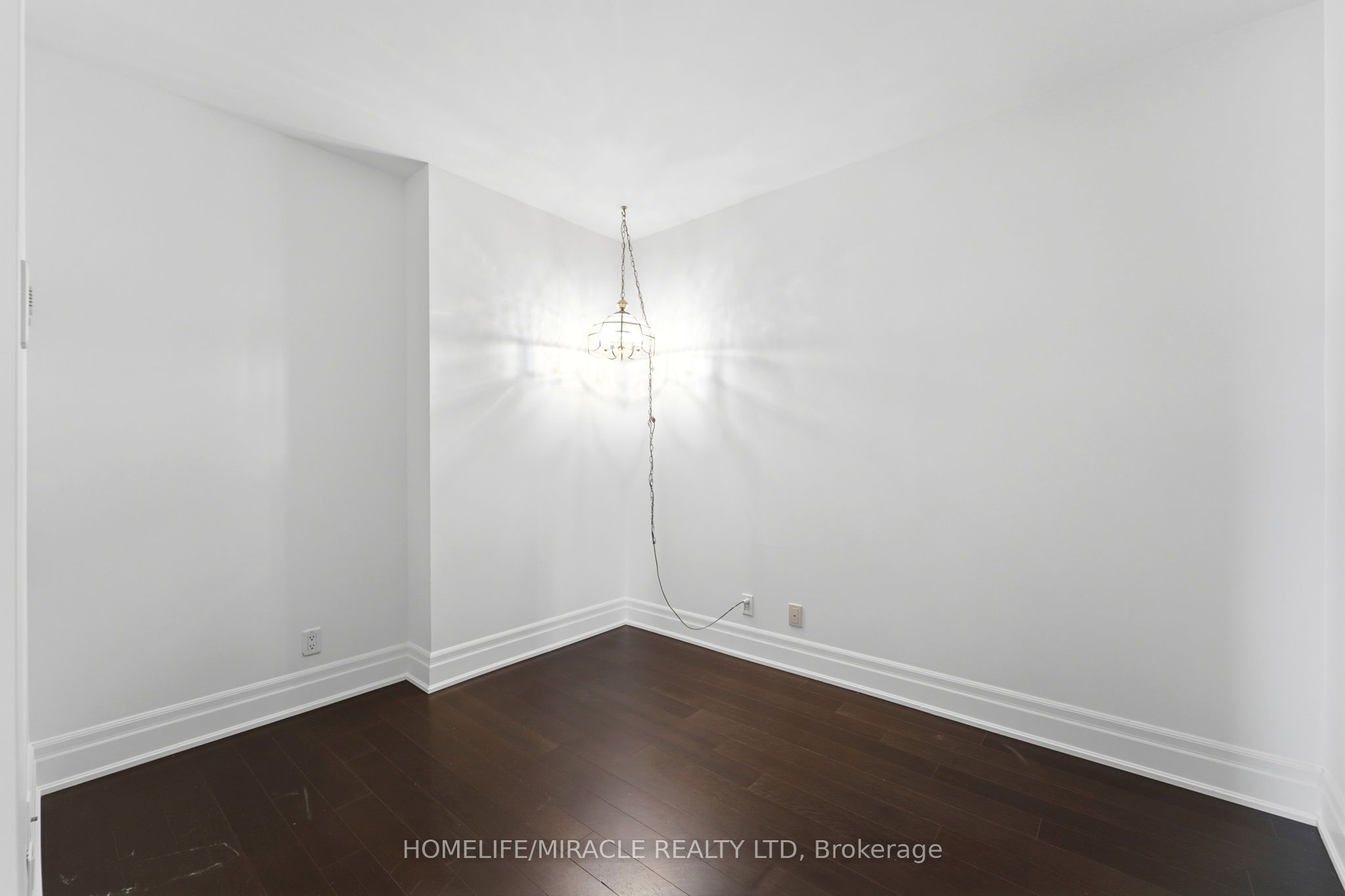 777 Steeles Avenue LPH2, Toronto, ON M2R 3Y4 photo 3