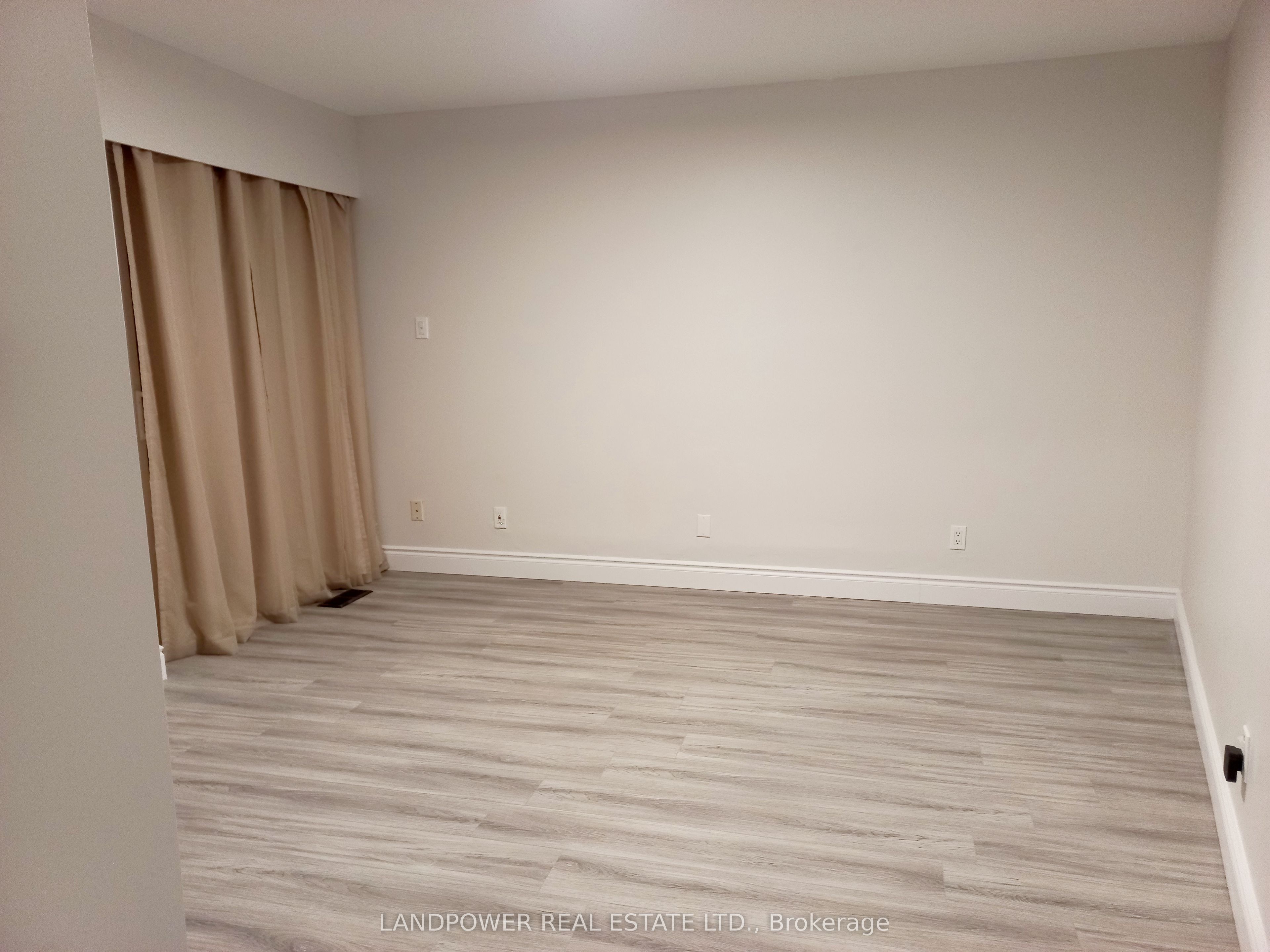8 Clareville Crescent, Toronto, ON M2J 2C1 photo 5