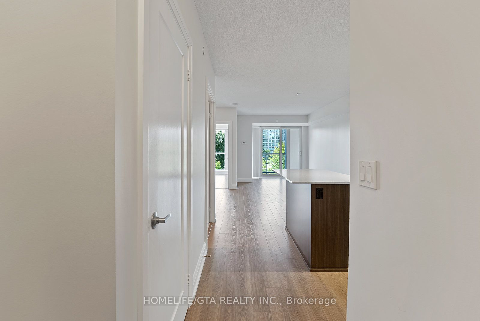 18 Graydon Hall Drive 904, Toronto, ON M3A 0A4 photo 3