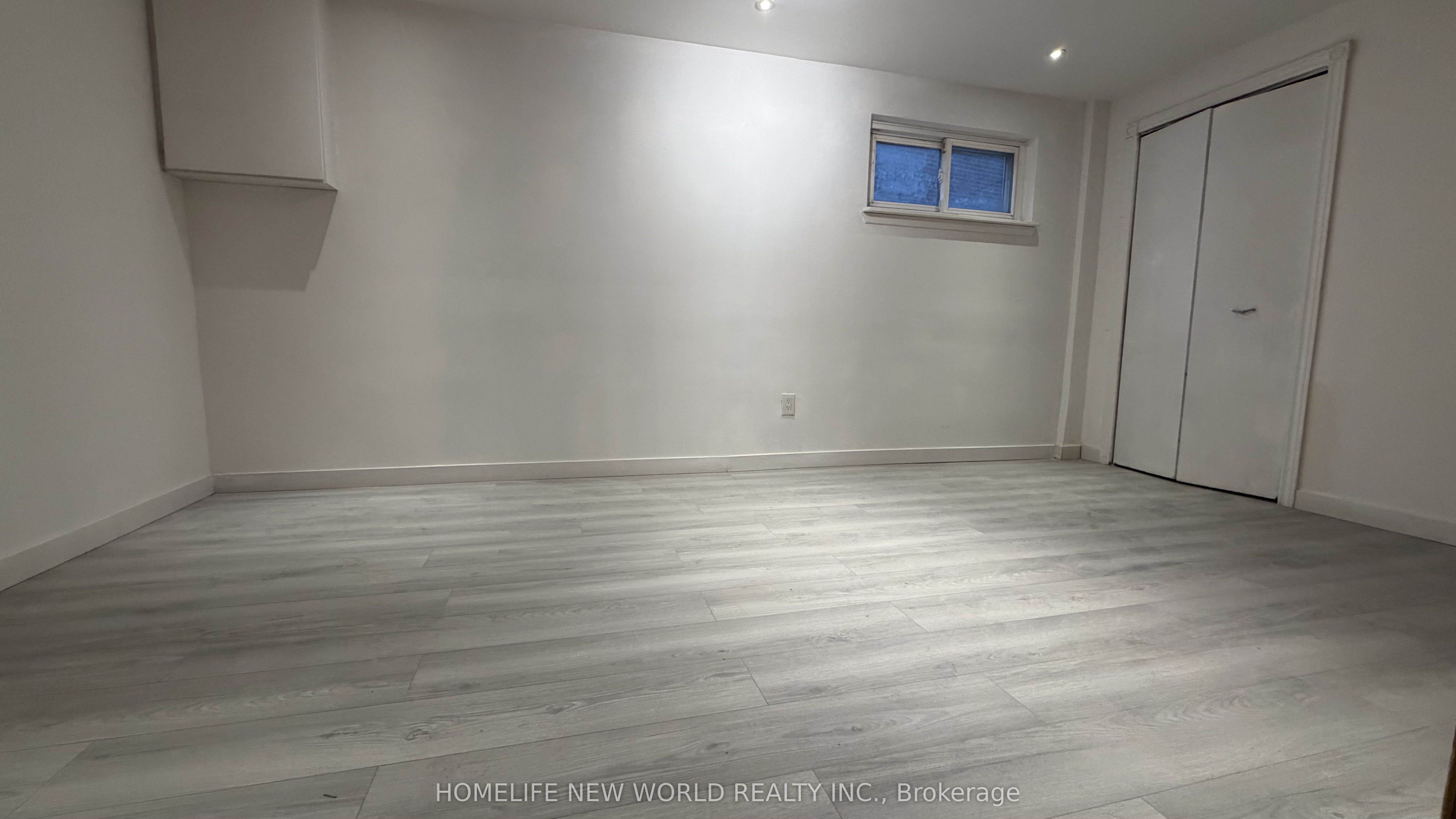135 Pineway Boulevard Lower Level, Toronto, ON M2H 1A9 photo 4