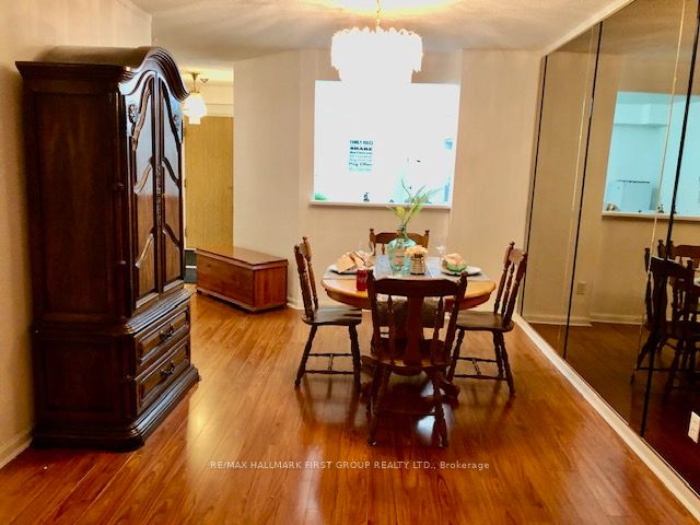 1131 Steeles Avenue 601, Toronto, ON M2R 3W8 photo 4