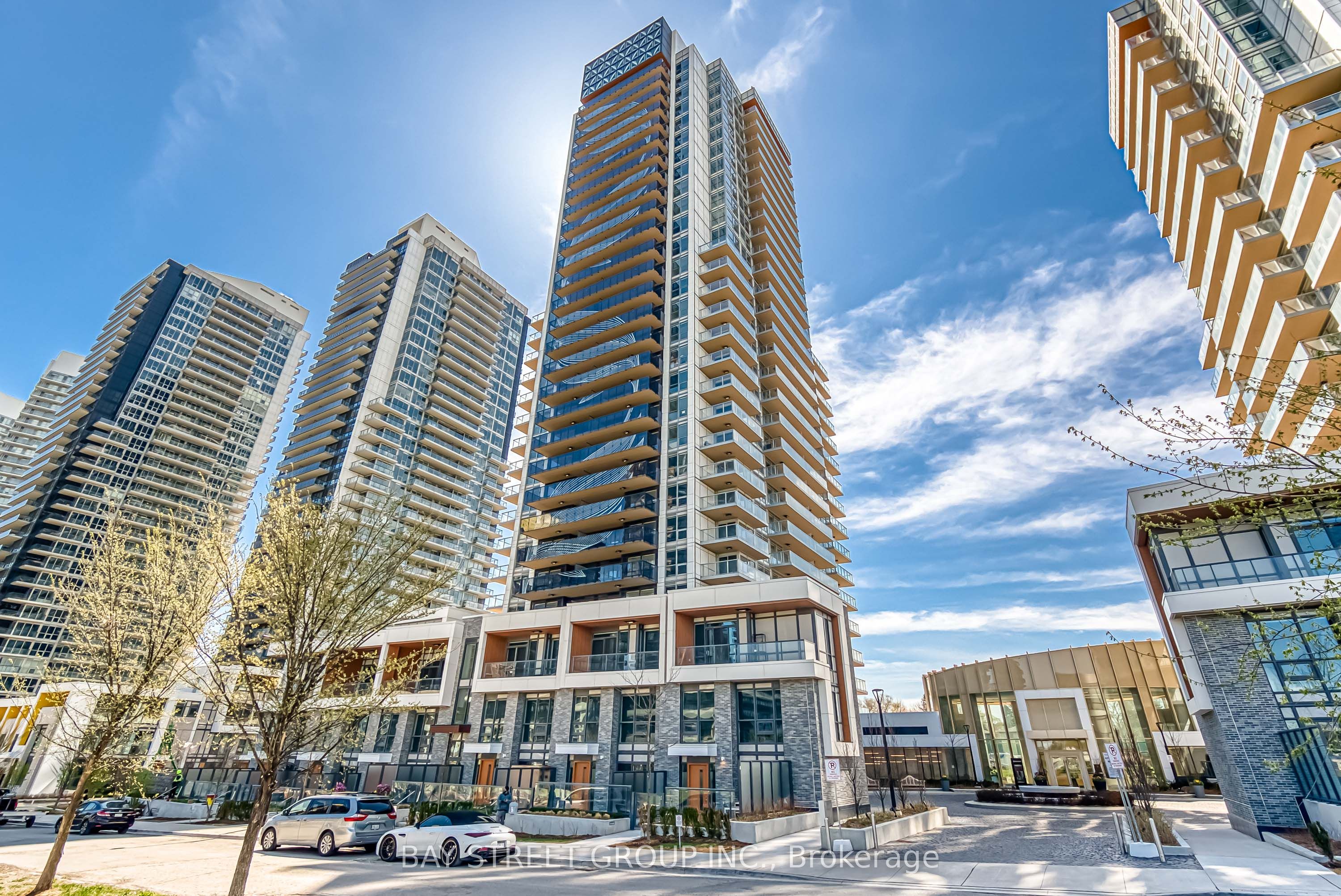 27 McMahon Drive 602, Toronto, ON M2K 0J2
