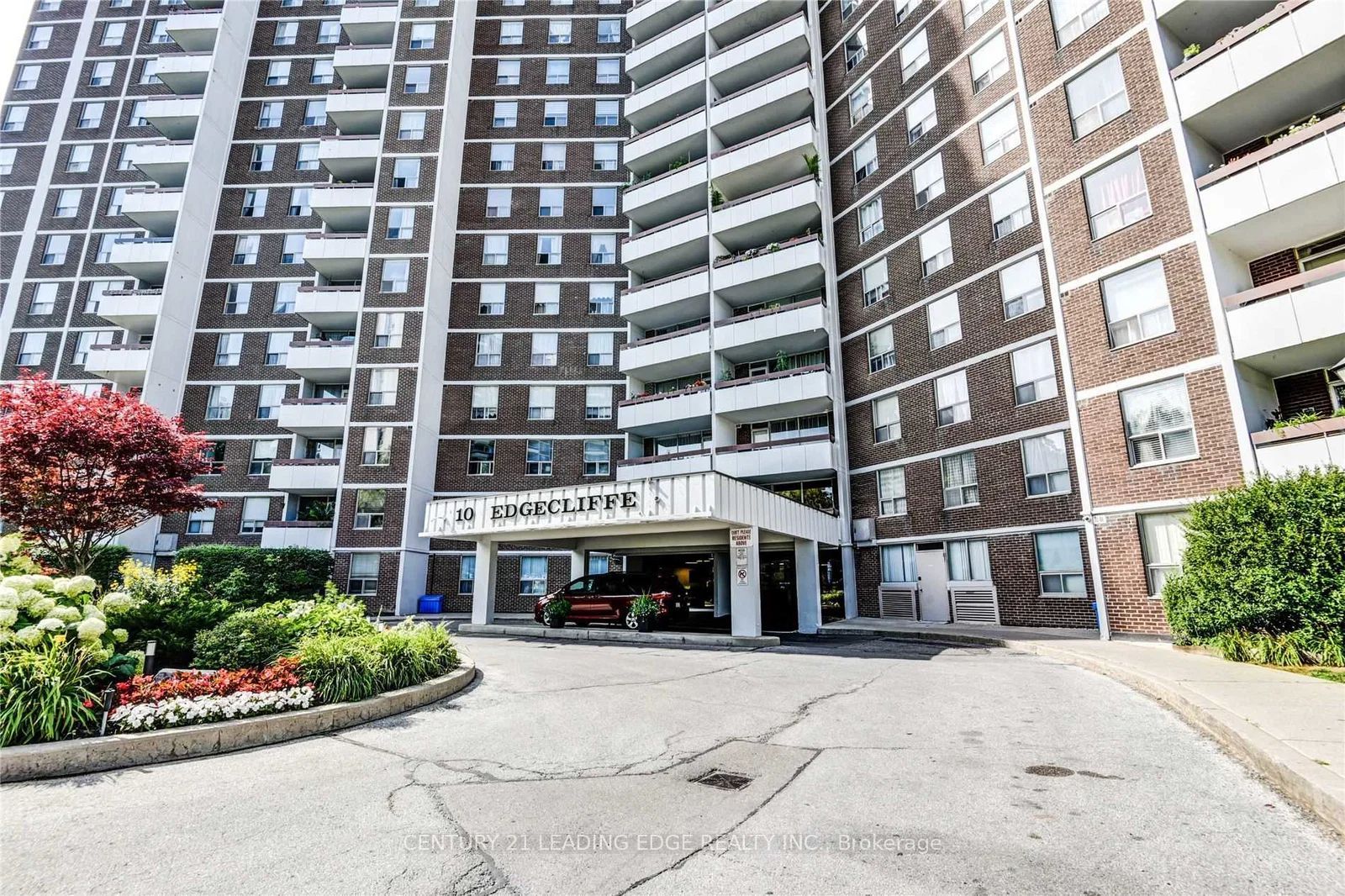 10 Edgecliffe Golfway 815, Toronto, ON M3C 3A3 photo 2