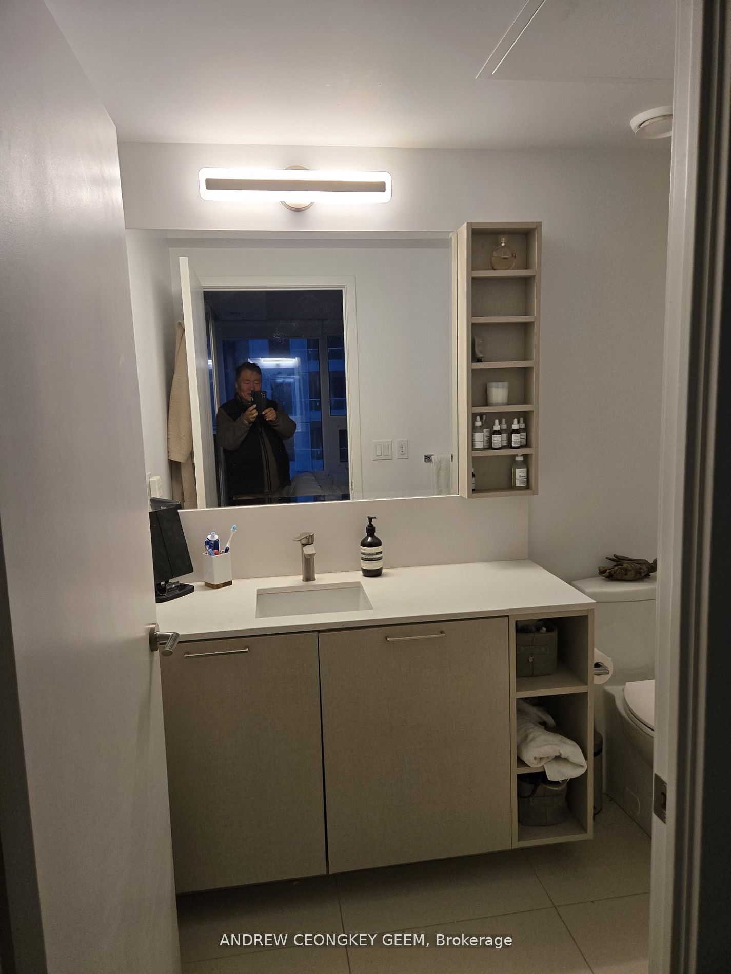 19 Western Battery Road 903, Toronto, ON M6K 3S4 photo 5