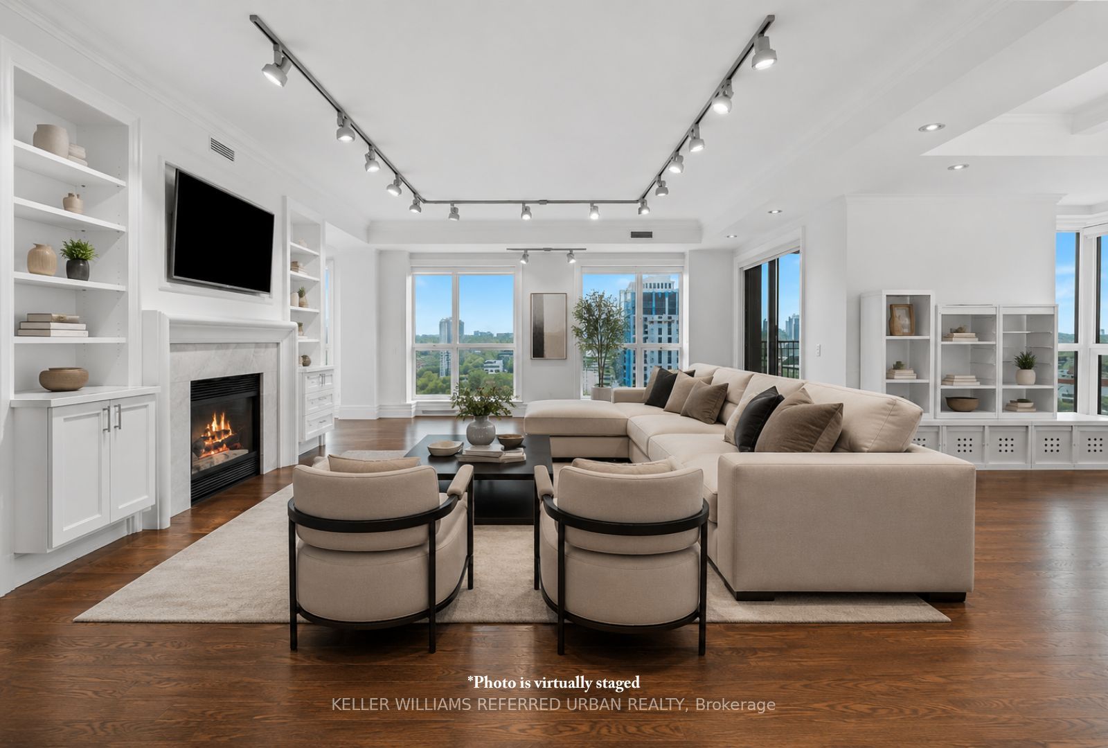 38 Avenue Road 1802, Toronto, ON M5R 2G2 photo 3