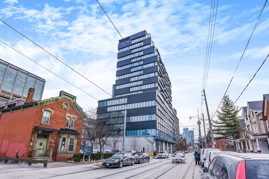 195 McCaul Street 521, Toronto, ON M5T 0E5