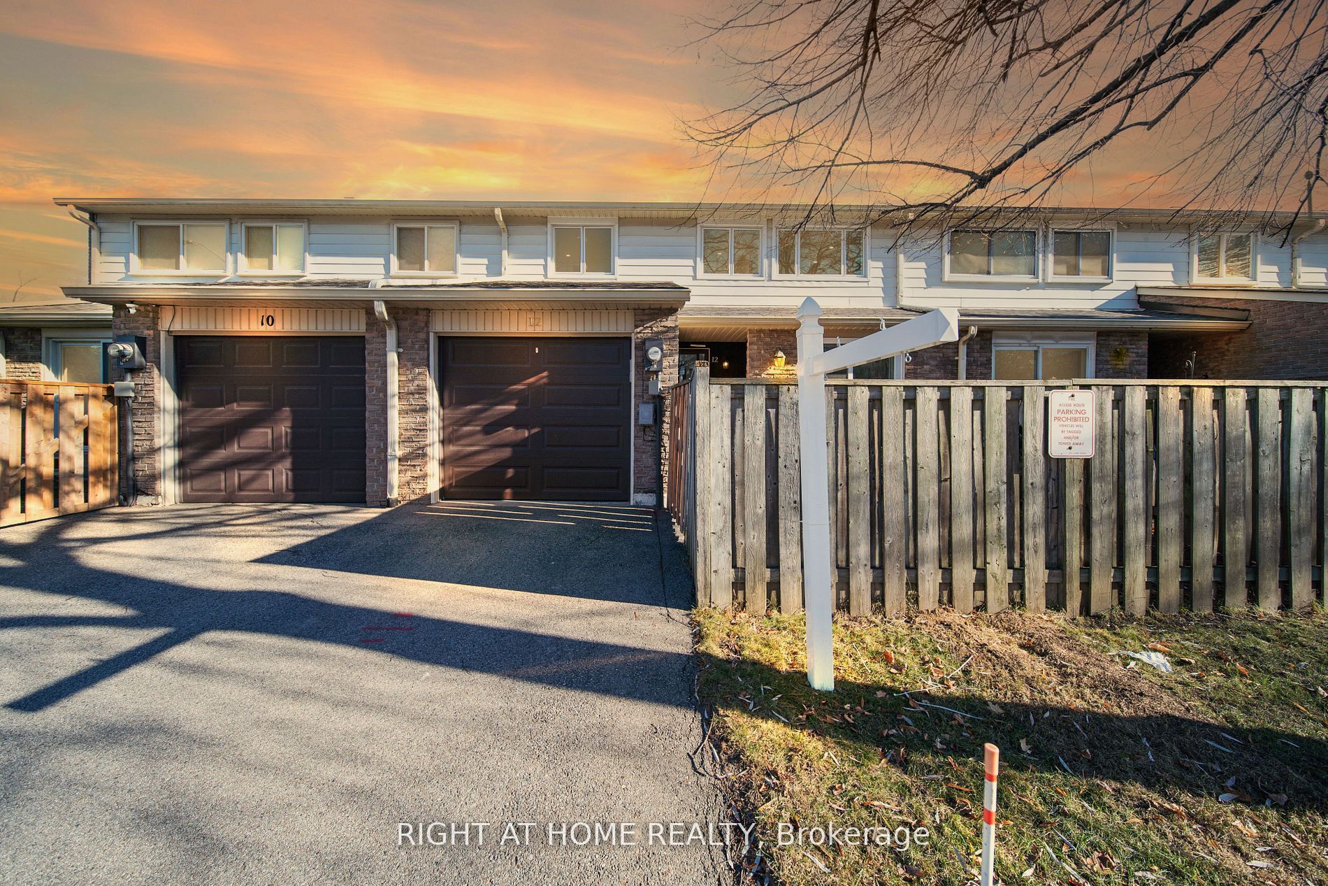 12 Lace Fernway Way W, Toronto, ON M2J 4L9 photo 4