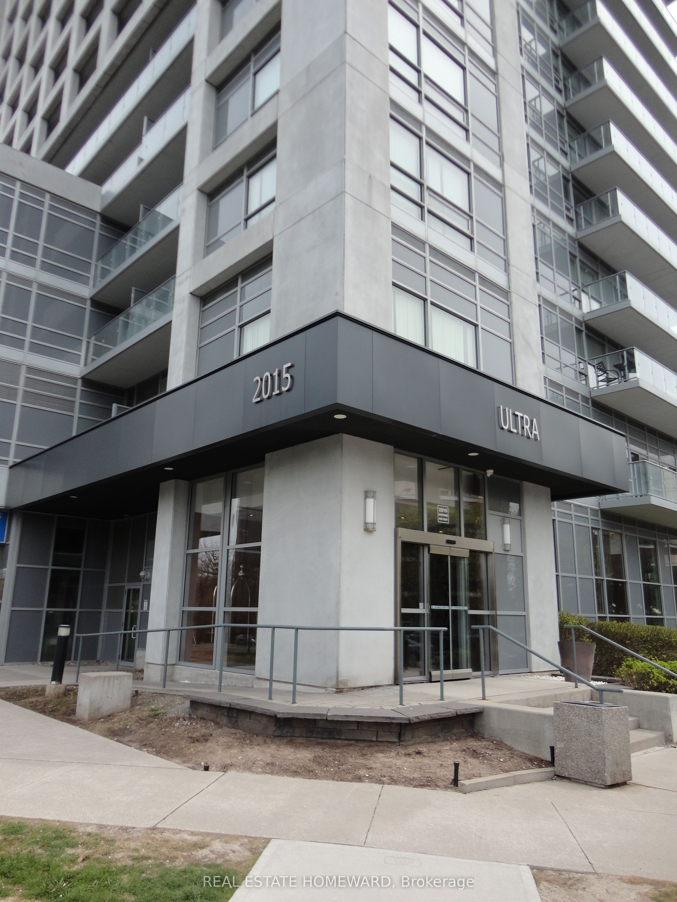 2015 Sheppard Avenue E 709, Toronto, ON M2J 0B3 photo 2