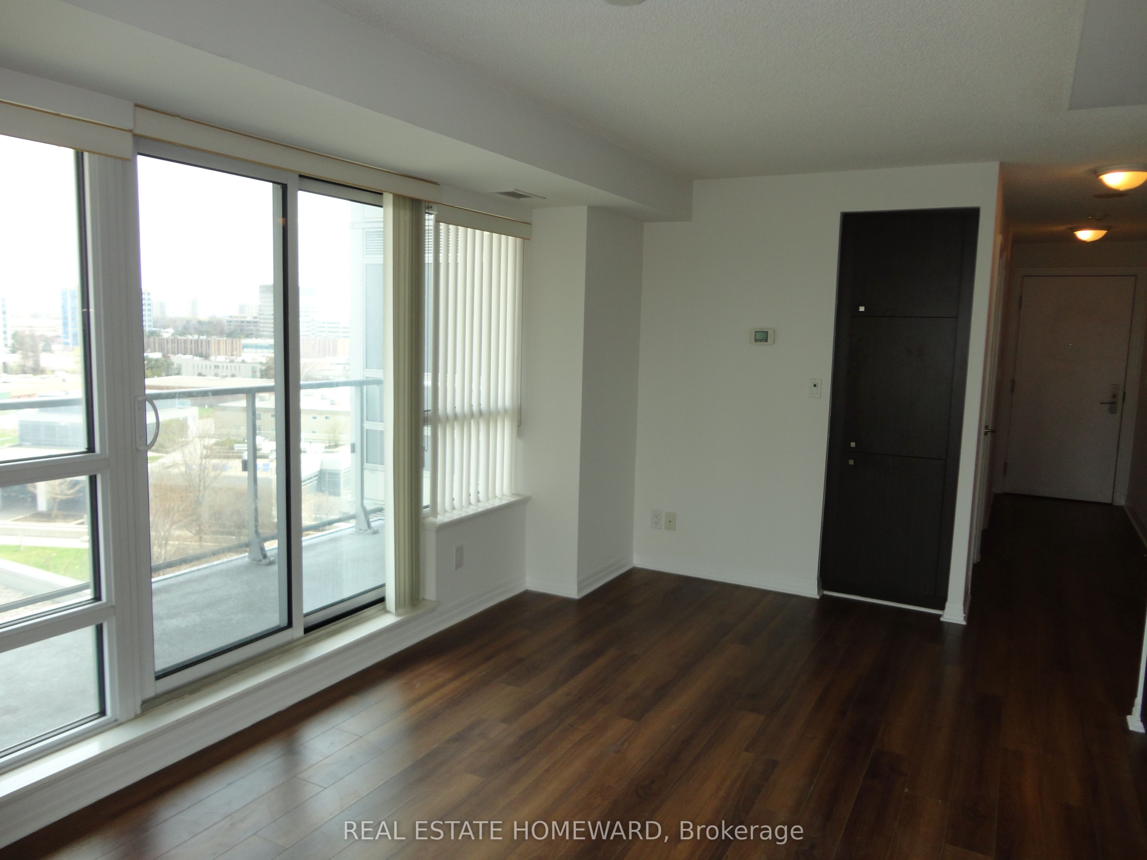 2015 Sheppard Avenue E 709, Toronto, ON M2J 0B3 photo 4