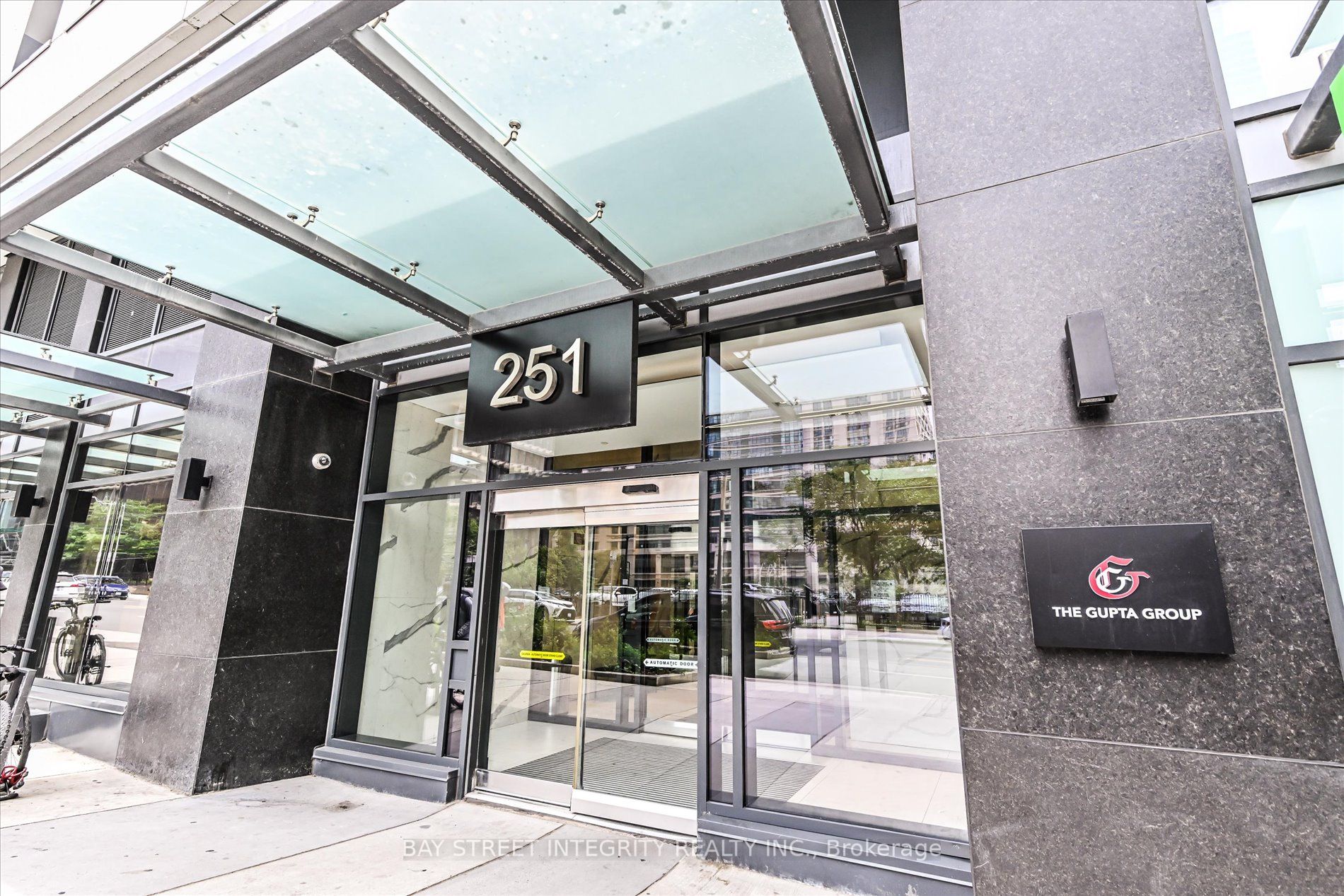 251 Jarvis Street 311, Toronto C08, ON M5B 2C2 photo 3