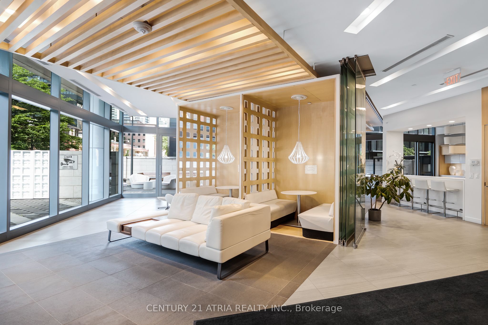 45 Charles Street E 601, Toronto, ON M4Y 0B8 photo 2