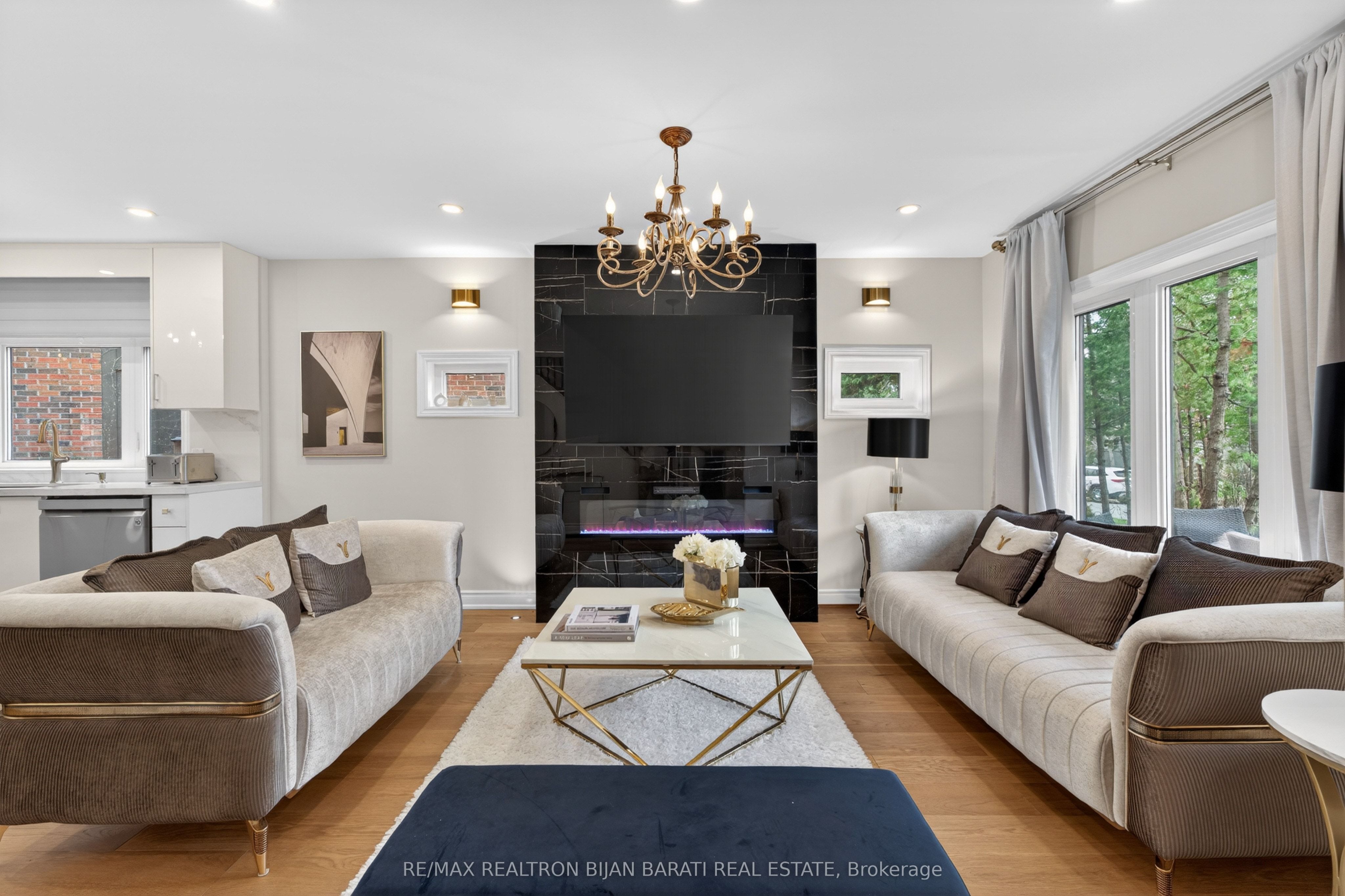 1 Wanless Crescent, Toronto, ON M4N 3B6 photo 2