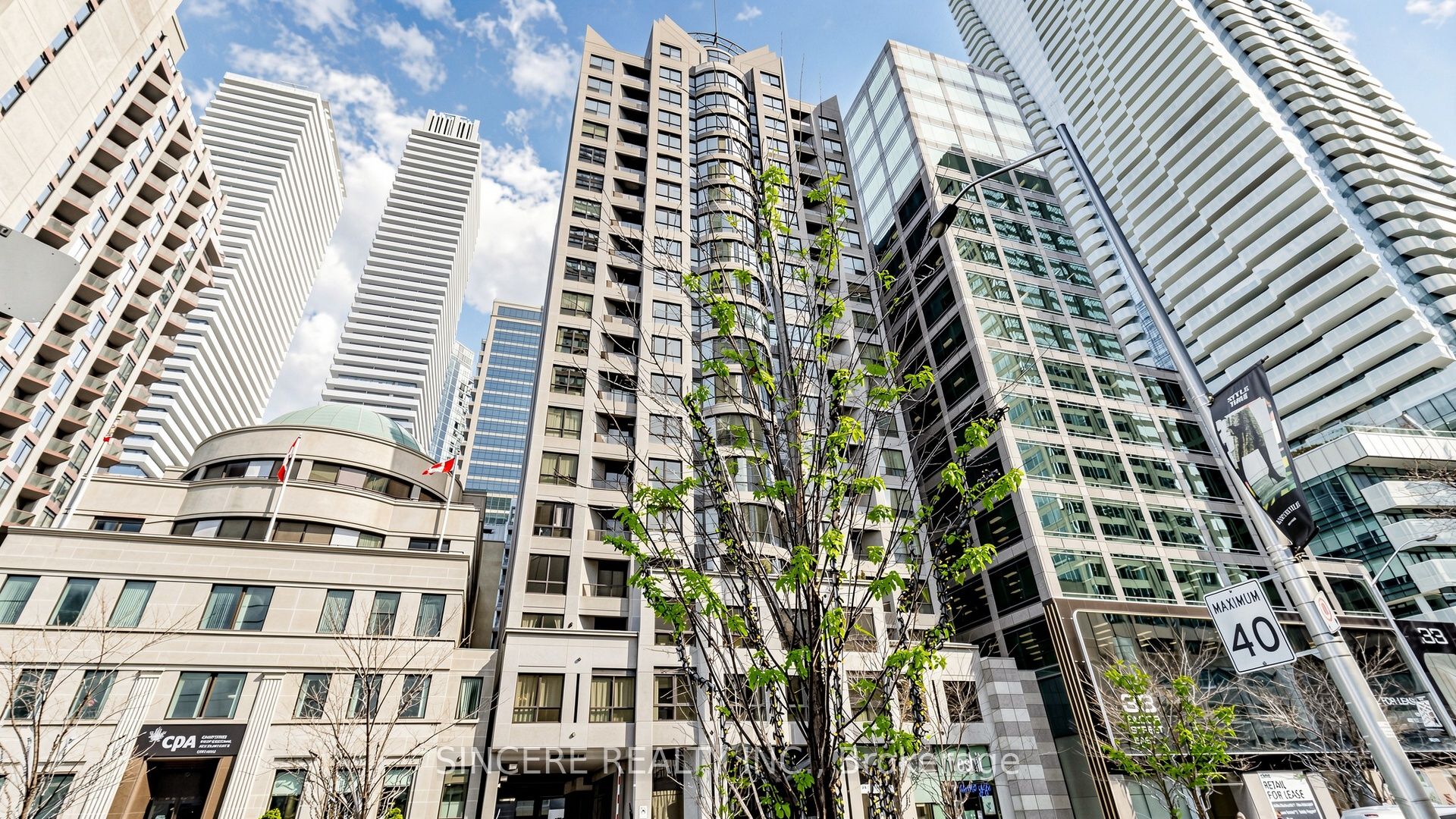 55 Bloor Street E 1803, Toronto, ON M4W 3W6 photo 2