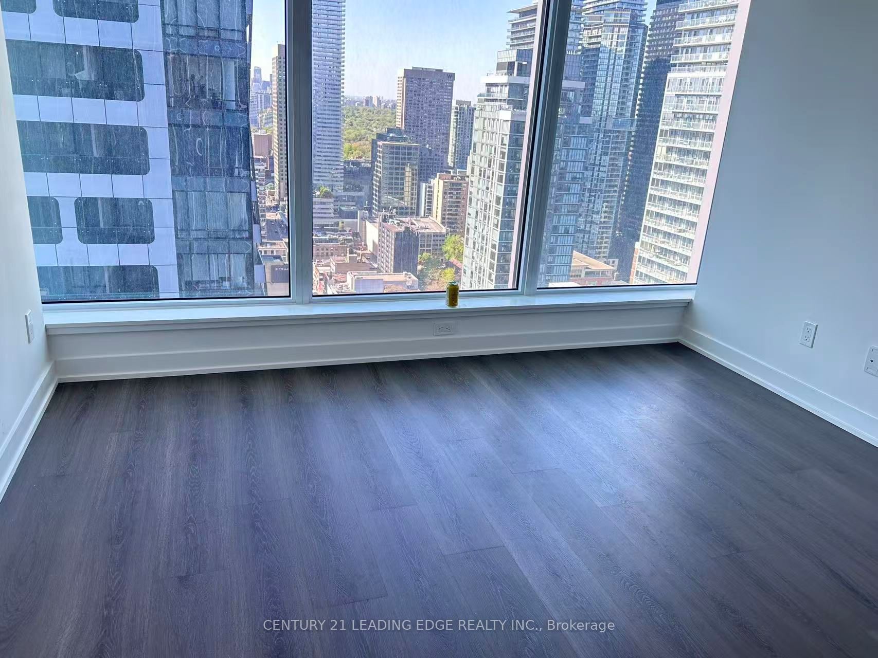 8 Wellesley Street W 4008, Toronto, ON M4Y 0J5 photo 5