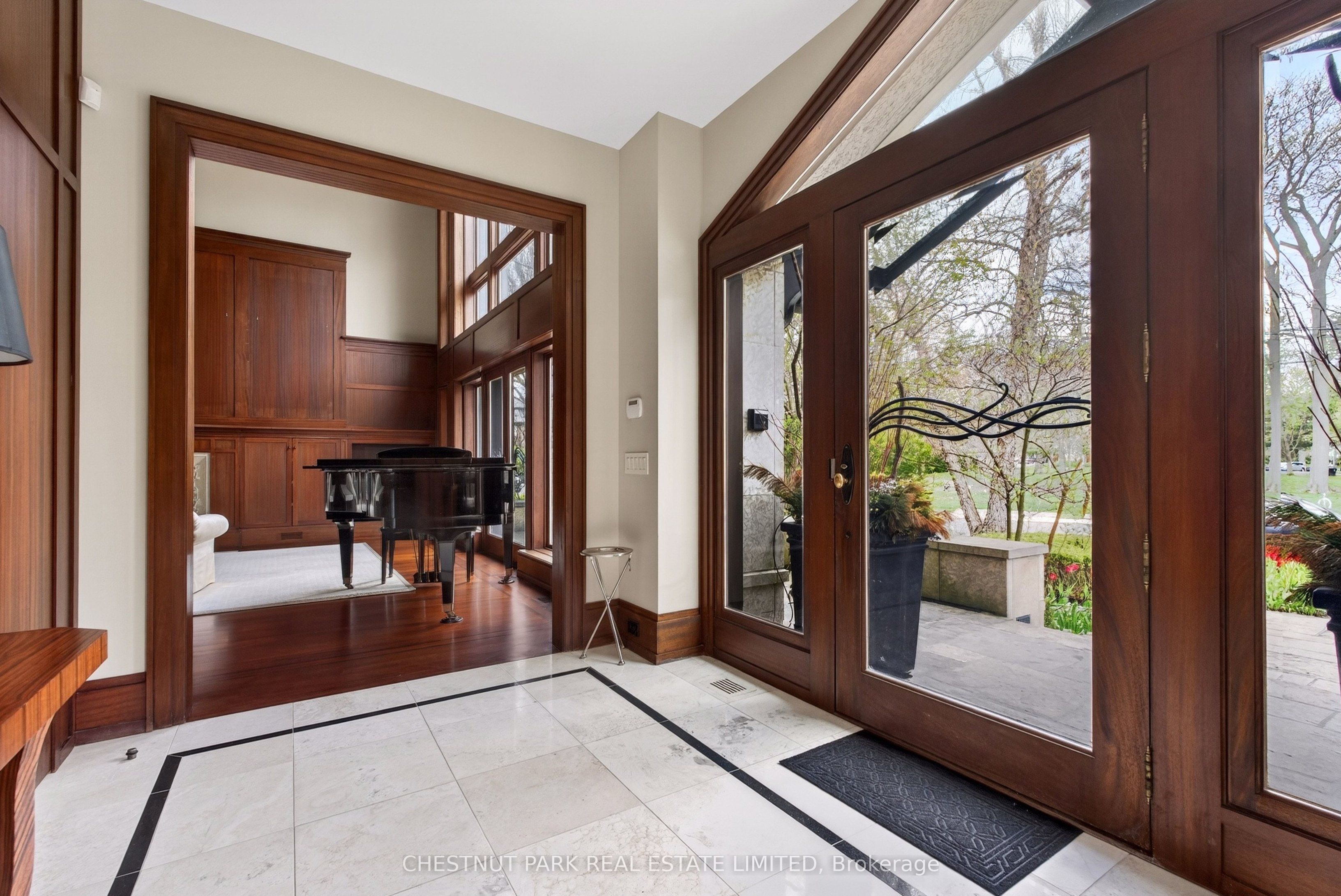 177 Roxborough Drive, Toronto, ON M4W 1X7 photo 3