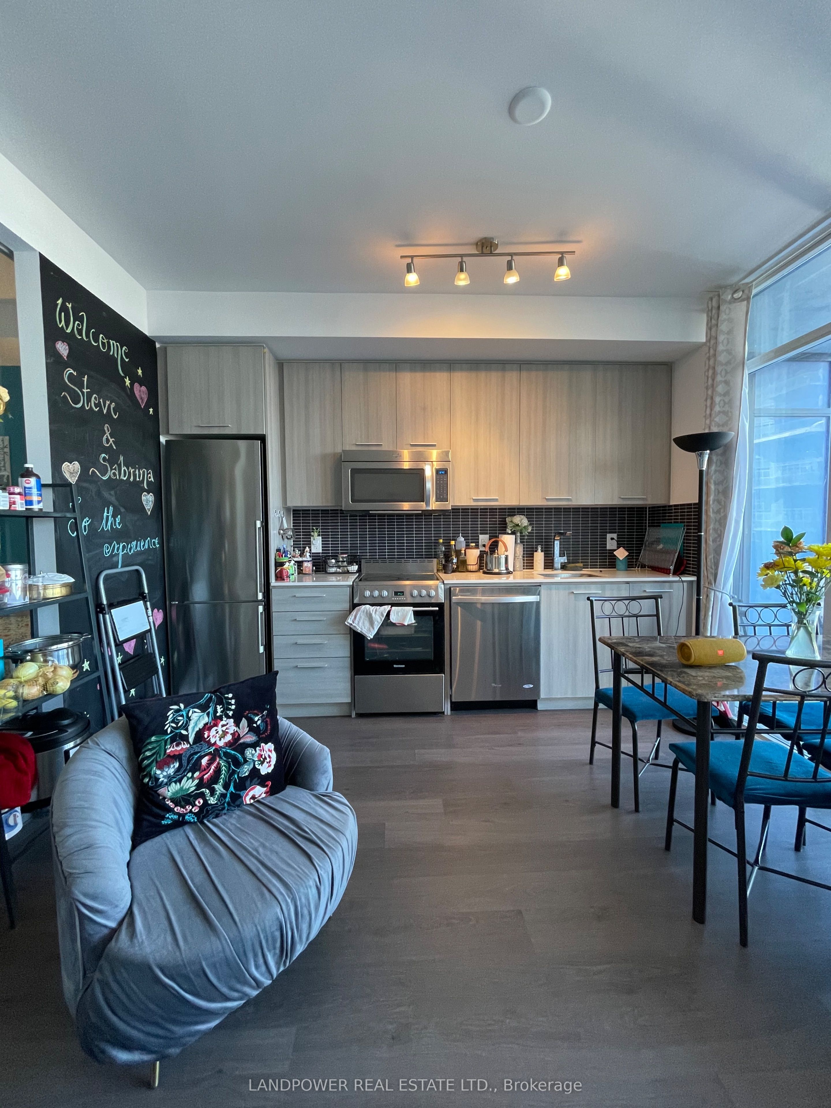 105 George Street 514, Toronto, ON M5A 0L4 photo 4