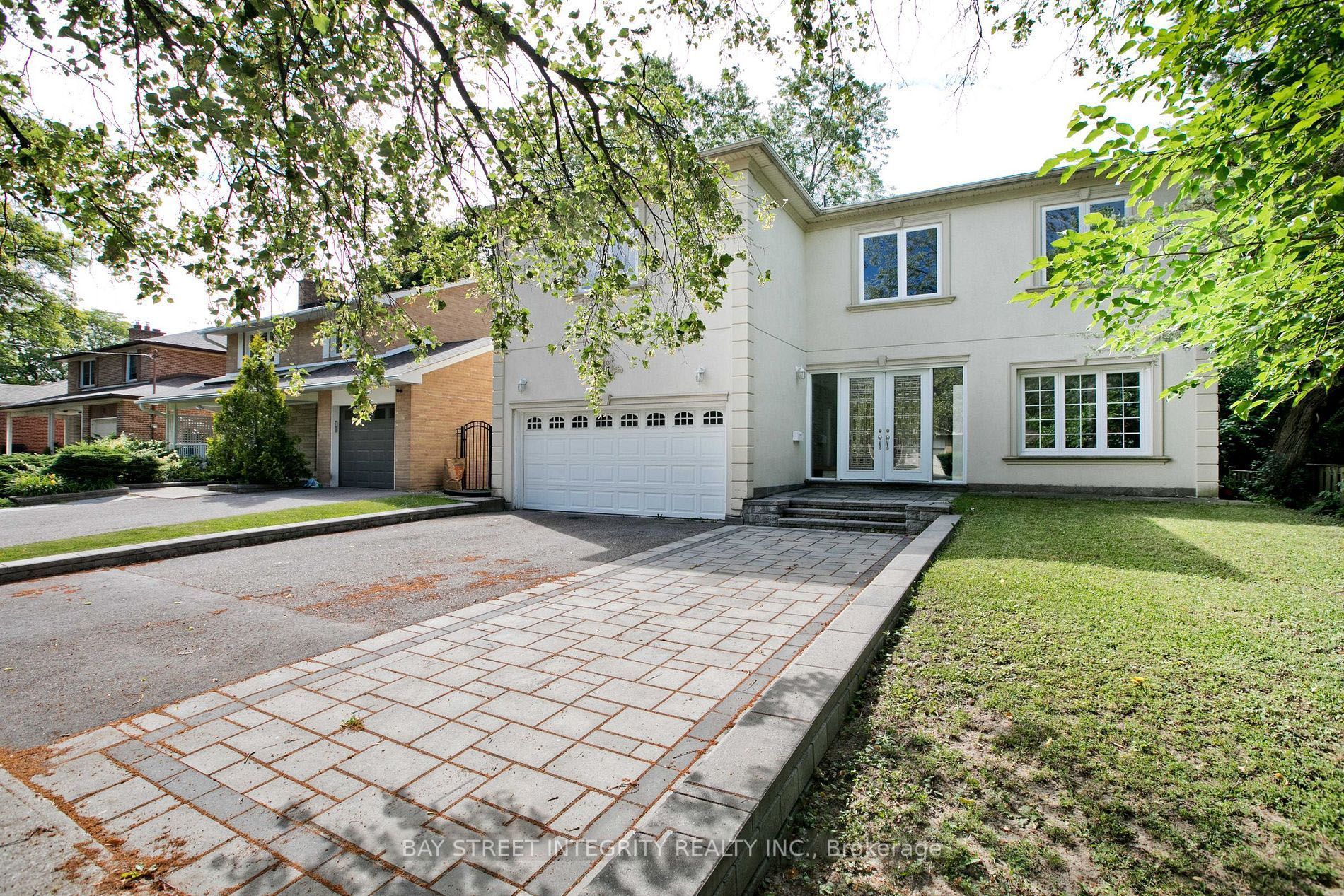 17 Gustav Crescent, Toronto C14, ON M2M 2C6 photo 2
