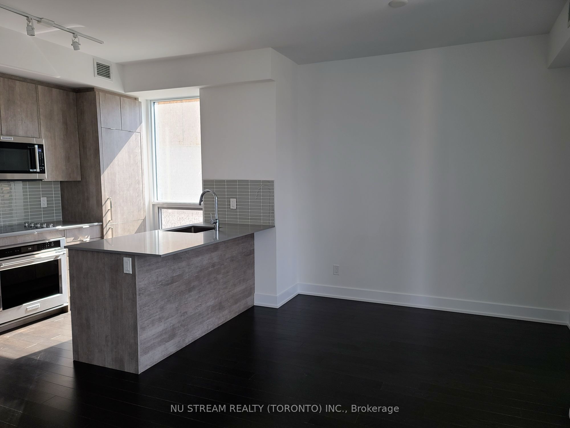181 Bedford Road 307, Toronto, ON M5R 0C2 photo 2