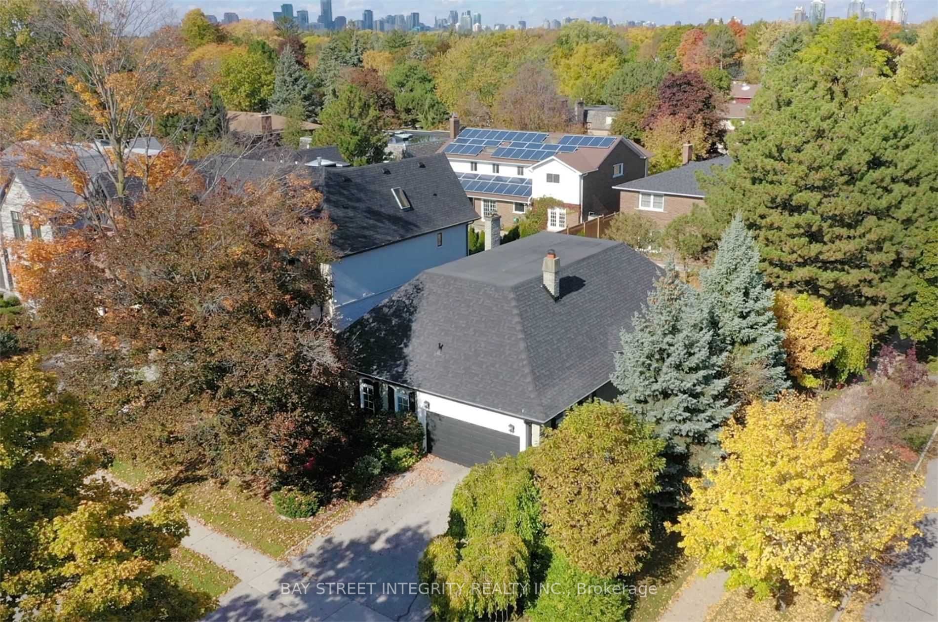 46 Caravan Drive, Toronto C13, ON M3B 1N3 photo 2