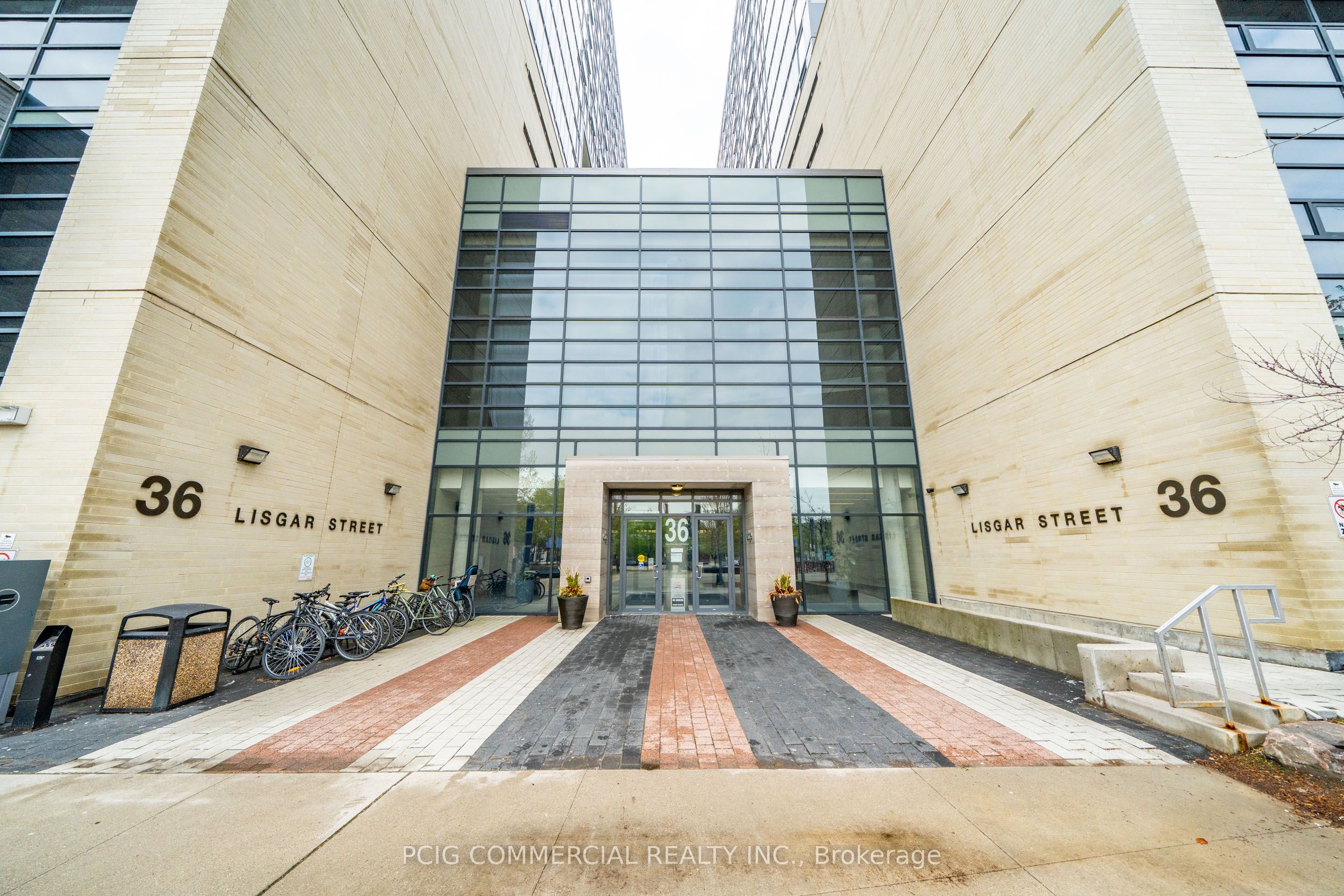 36 Lisgar Street 803W, Toronto, ON M6J 0C7 photo 4