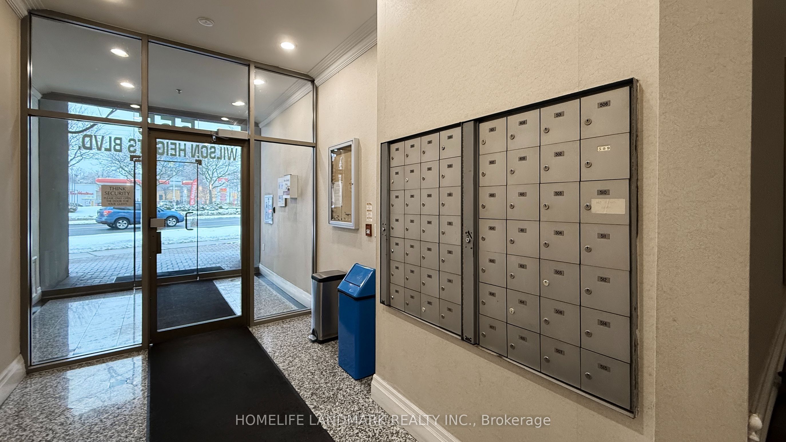 555 Wilson Heights Boulevard 301, Toronto, ON M3H 6B5 photo 3