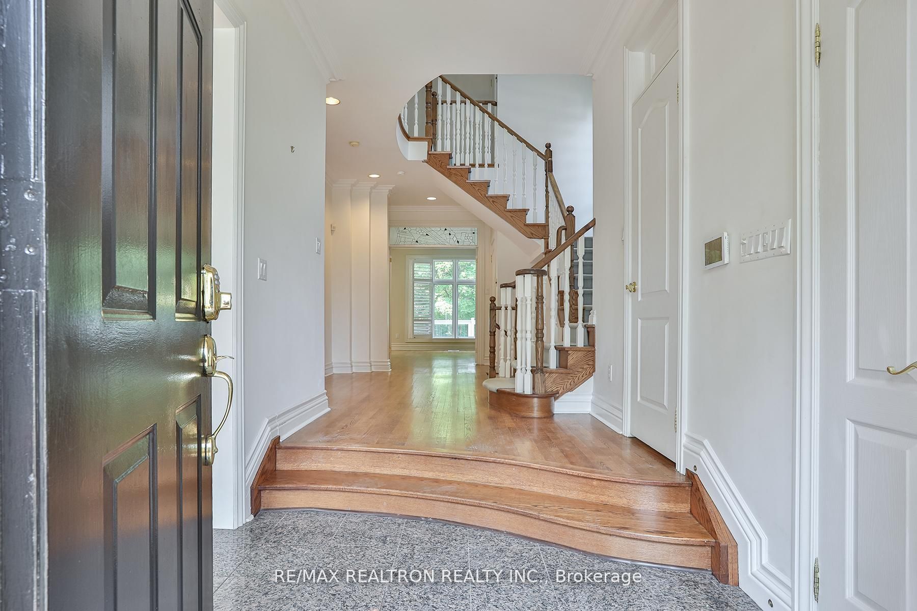 38 GWENDOLEN Crescent, Toronto, ON M2N 2L7 photo 5