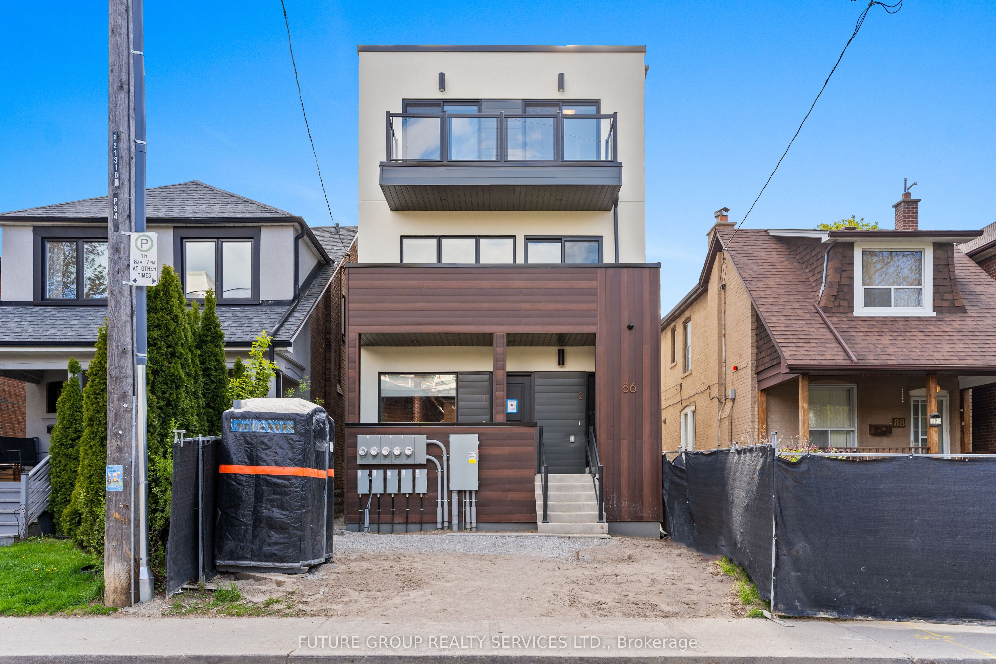86 Kenwood Avenue Unit 1, Toronto, ON M6C 2S2 photo 2