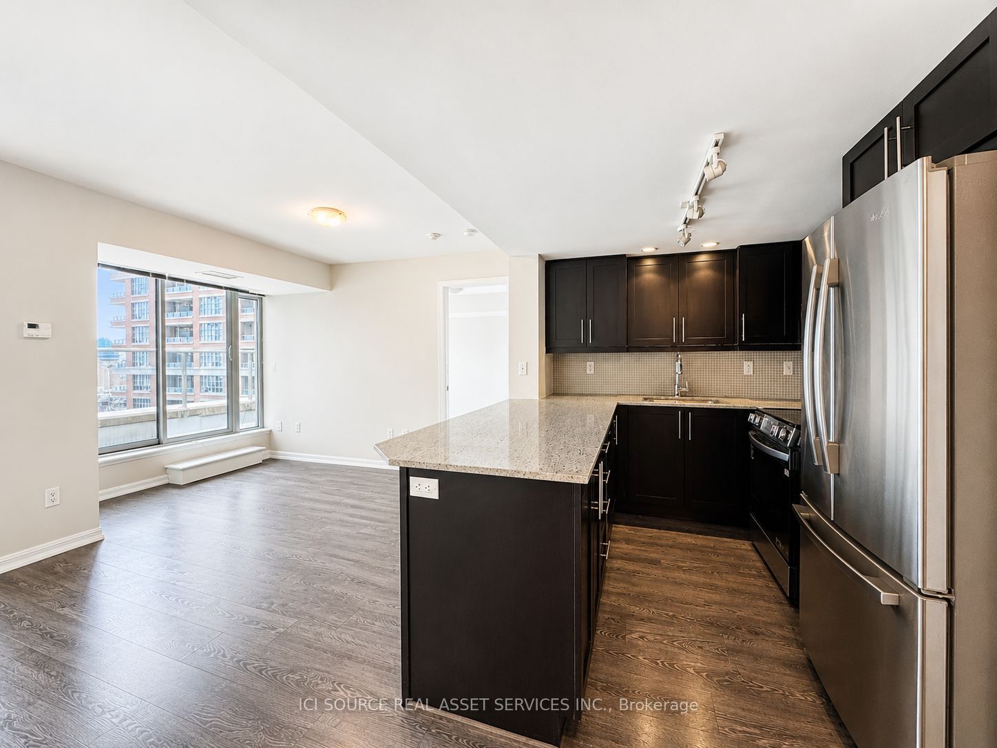 85 East Liberty Street 725, Toronto, ON M6K 3R4 photo 2