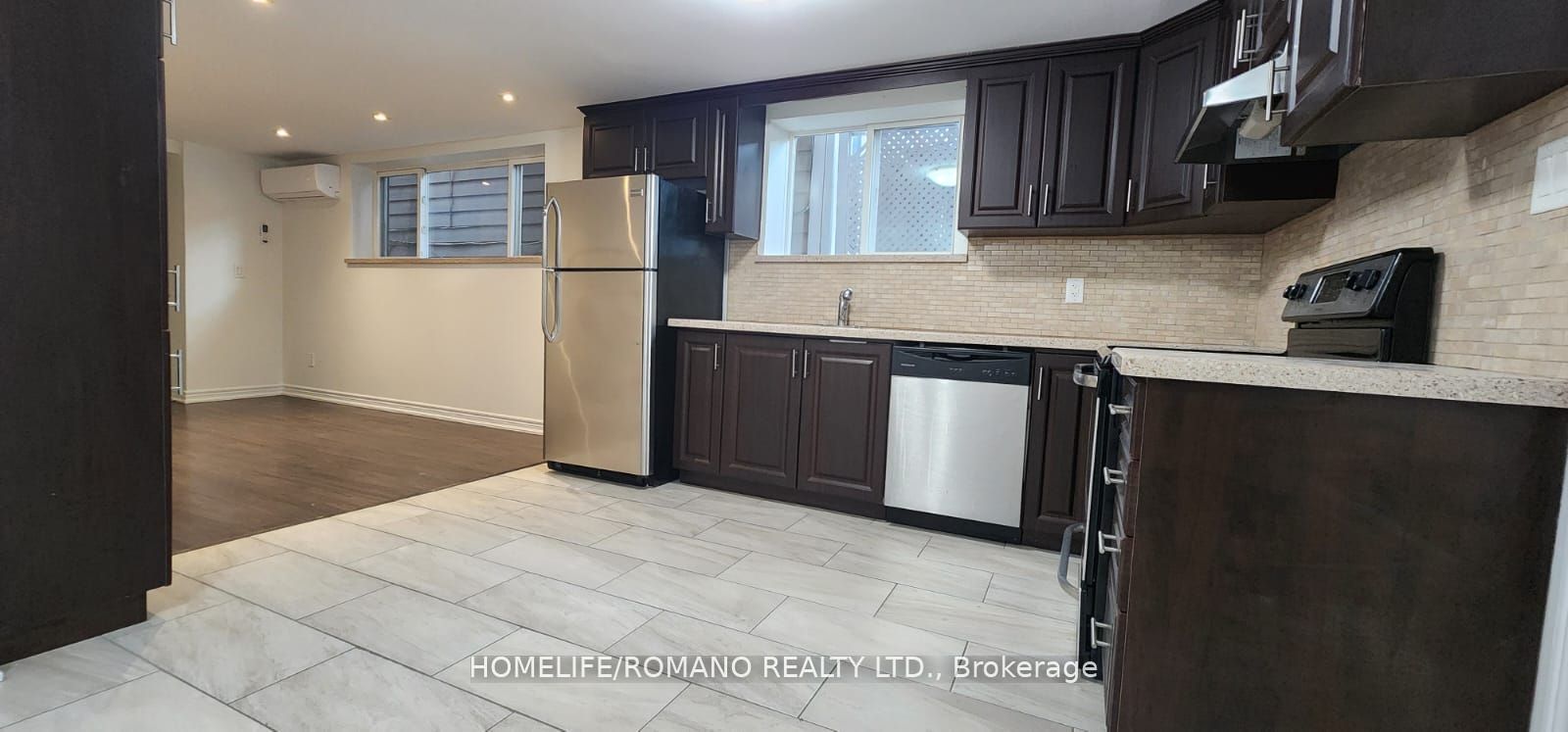 177 Robina Avenue C, Toronto, ON M6C 3Y8 photo 3