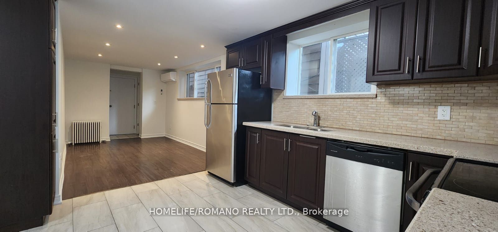 177 Robina Avenue C, Toronto, ON M6C 3Y8 photo 4
