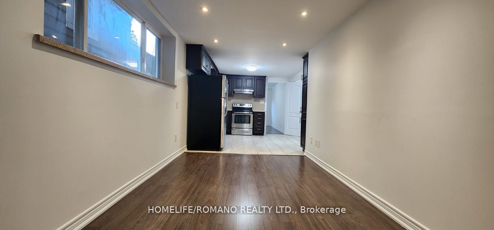 177 Robina Avenue C, Toronto, ON M6C 3Y8 photo 5