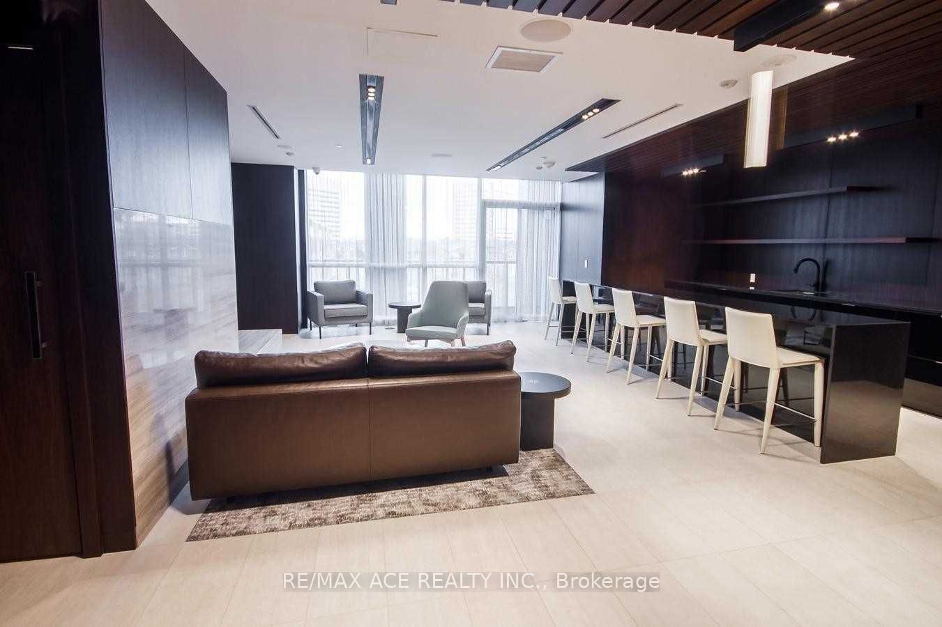 6 Sonic Way 1501, Toronto, ON M3C 0P1 photo 4