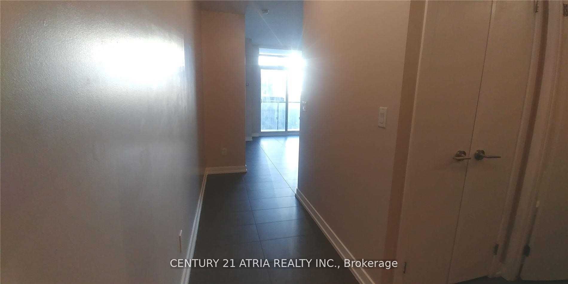 170 Fort York Boulevard 806, Toronto, ON M5V 0E6 photo 2