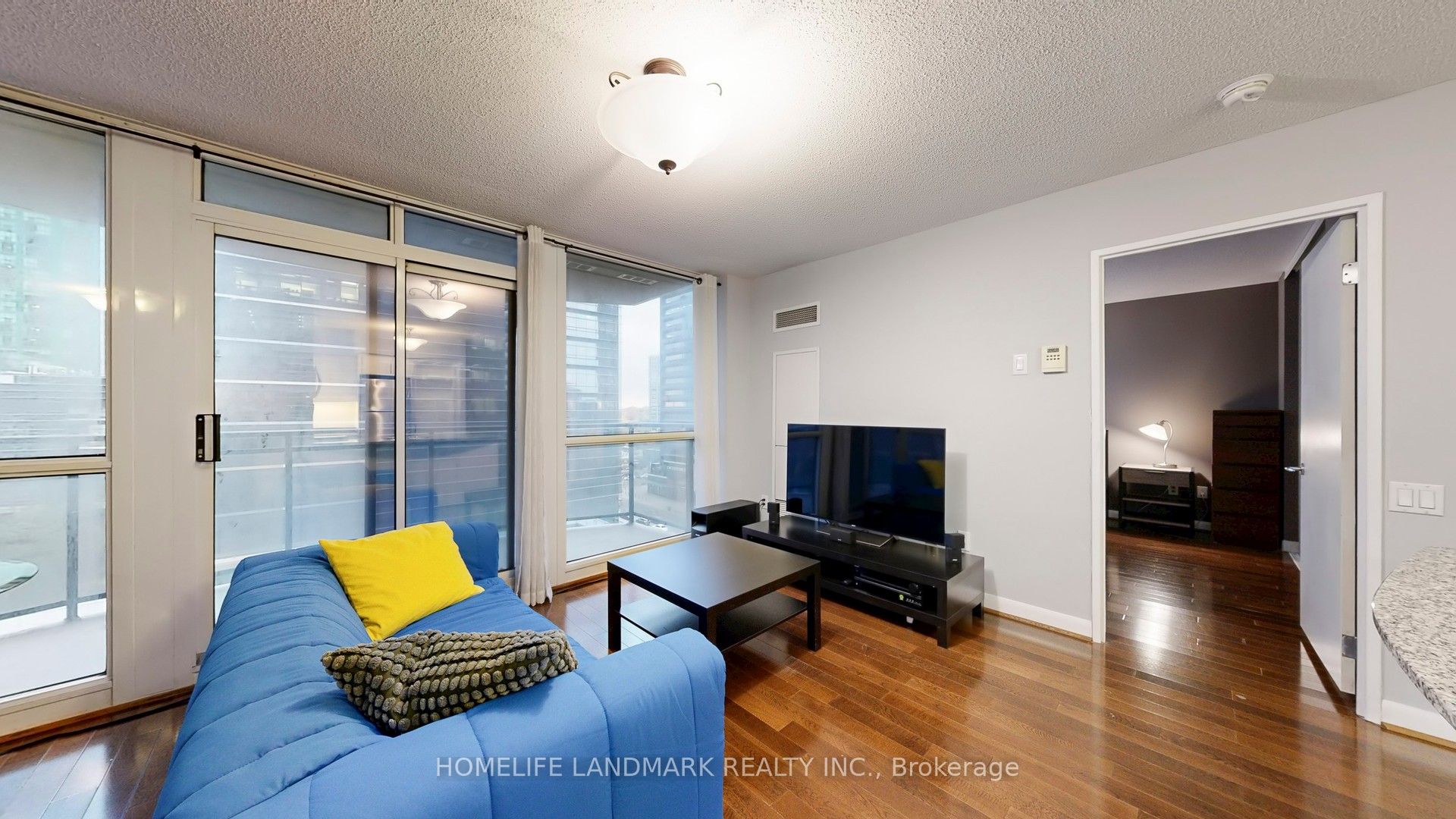 33 Sheppard Avenue E 1105, Toronto, ON M2N 7K1 photo 5
