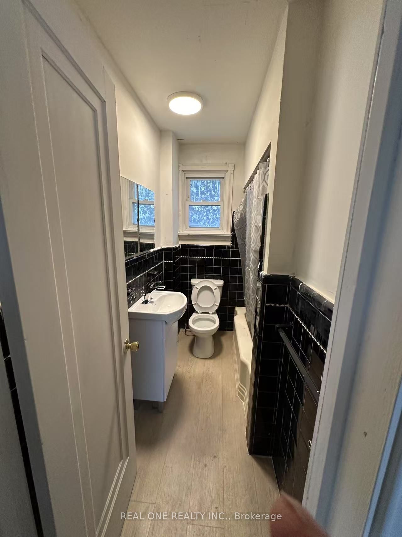 22 Pleasant View Drive, Toronto, ON M2J 3P5 photo 5