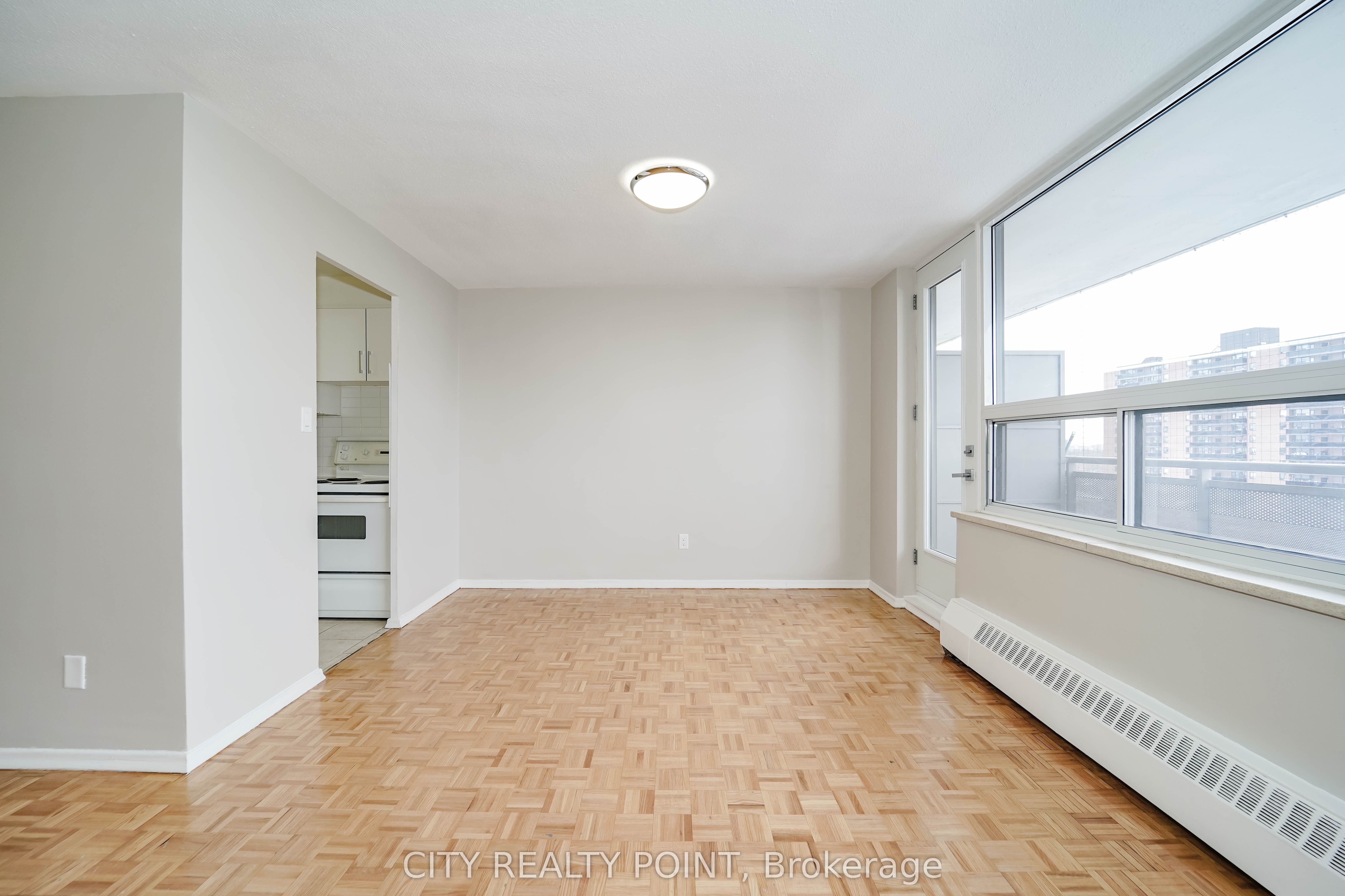 6200 Bathurst Street 503, Toronto, ON M2R 2A3 photo 4