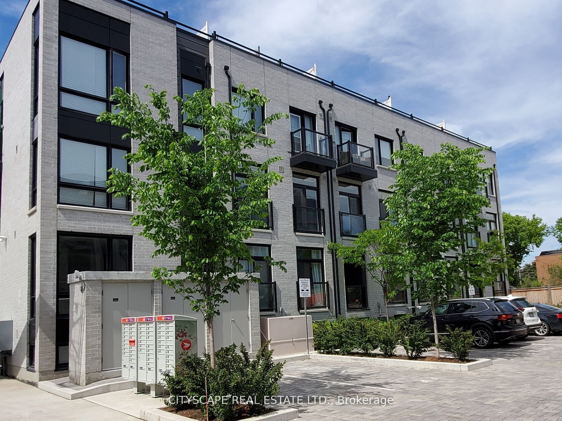 31 Florence Street 9, Toronto, ON M6K 1P4 photo 4