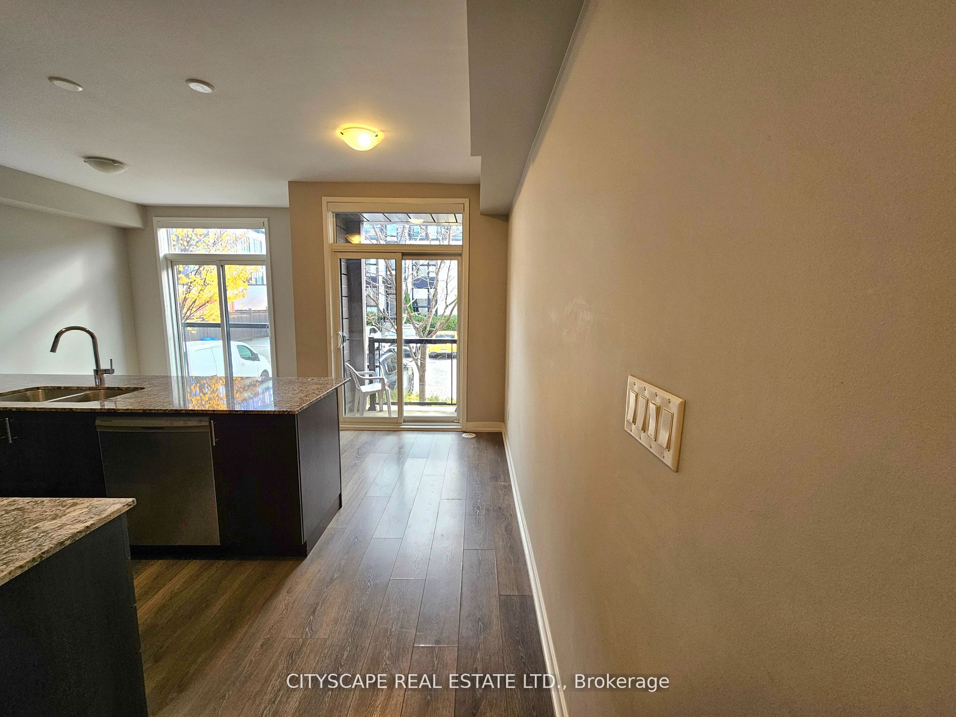 31 Florence Street 9, Toronto, ON M6K 1P4 photo 5