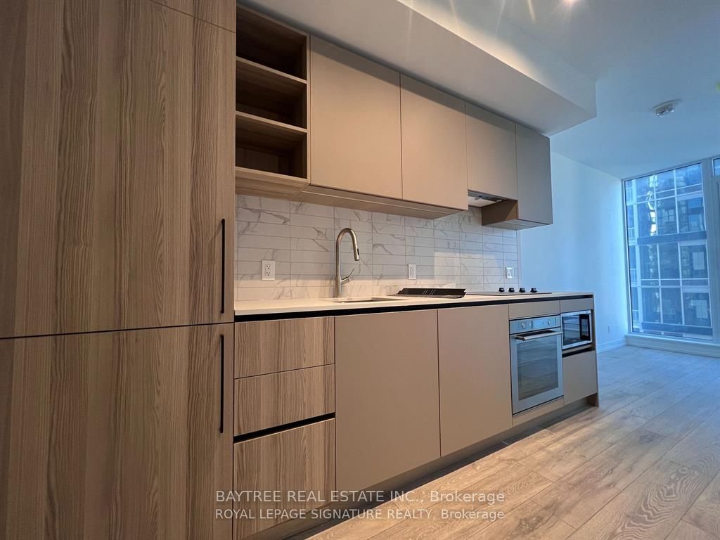 55 Mercer Street 3610, Toronto, ON M5V 0W4 photo 2