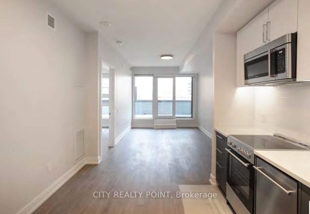 2525 Bathurst Street 1010, Toronto, ON M6B 2Y9 photo 5