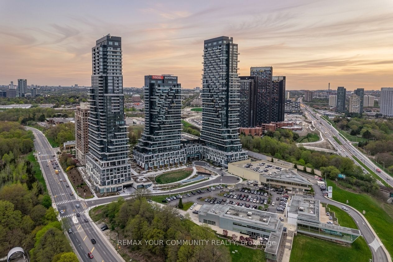 10 Inn On The Park Drive 110, Toronto, ON M3C 0P9 photo 2