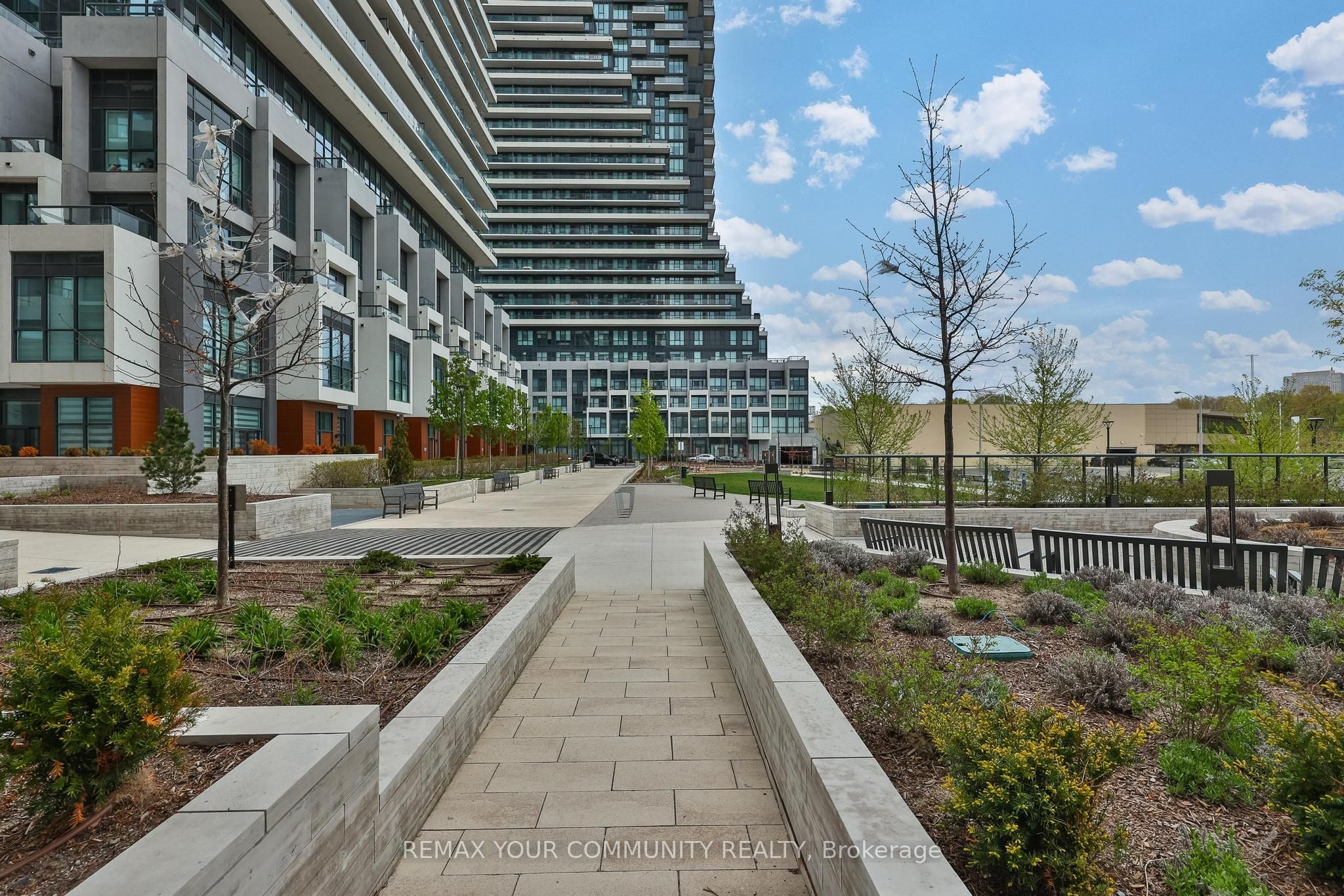 10 Inn On The Park Drive 110, Toronto, ON M3C 0P9 photo 4