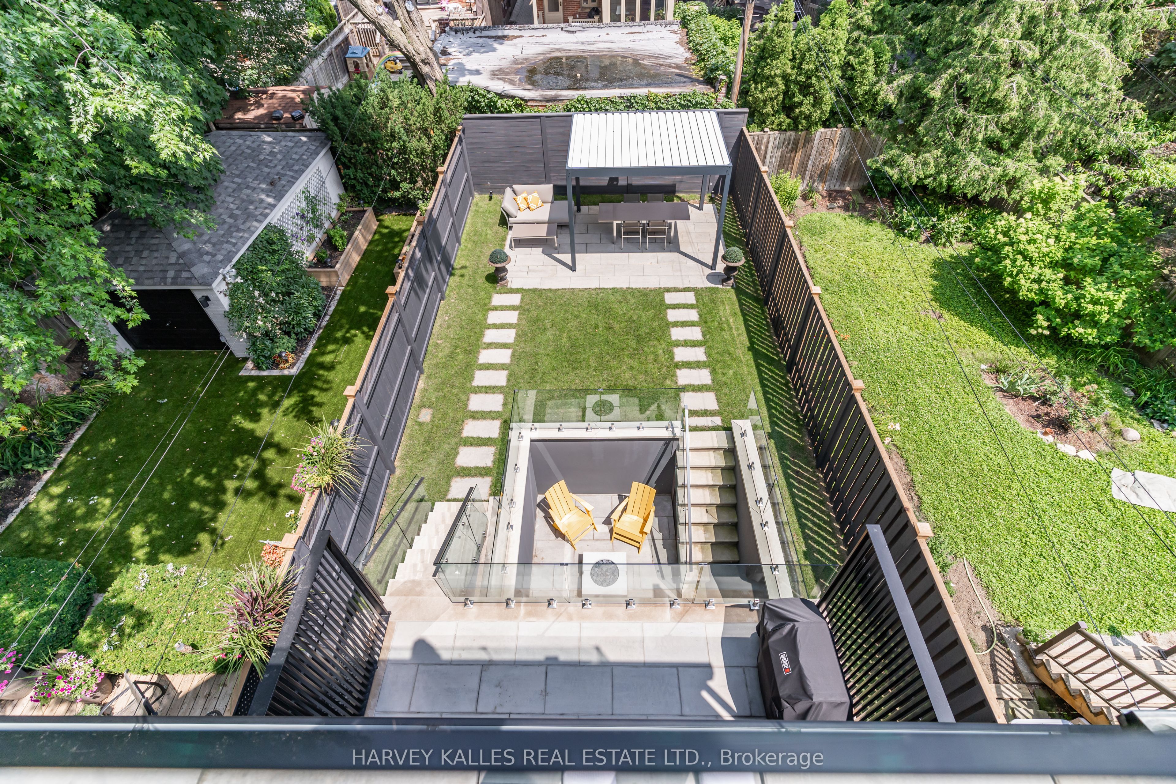 305 Glen Road, Toronto, ON M4W 2X4 photo 2