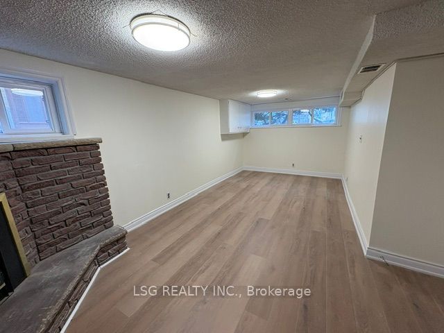 268 Pleasant Avenue Lower, Toronto, ON M2M 1M5 photo 4