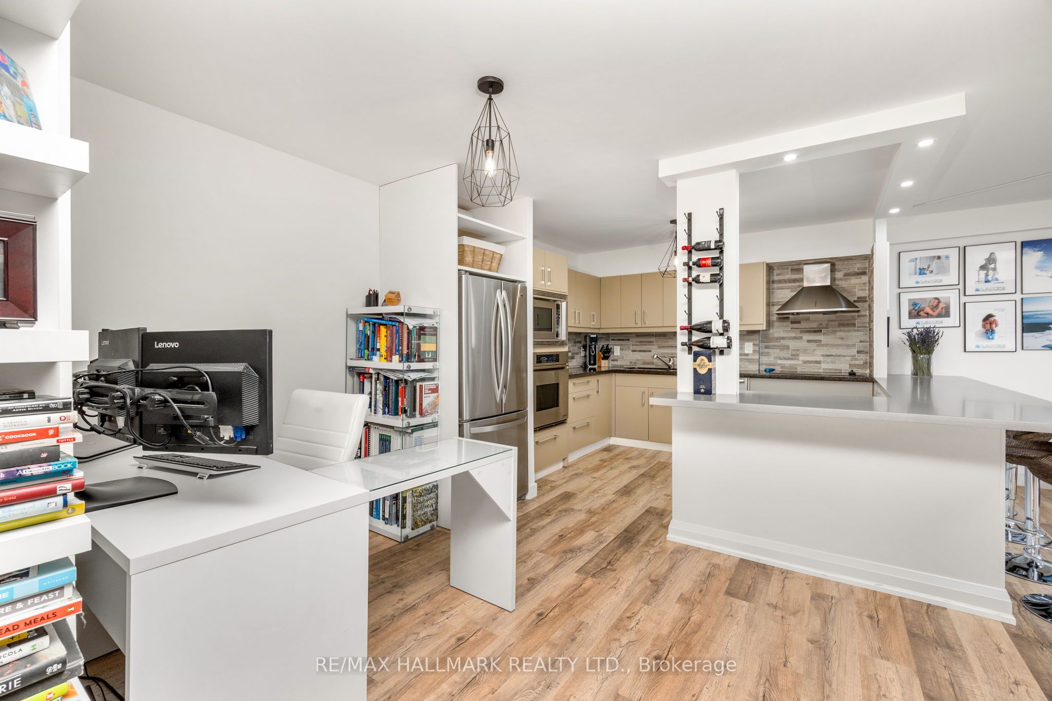 212 St George Street 203, Toronto, ON M5R 2N5 photo 5