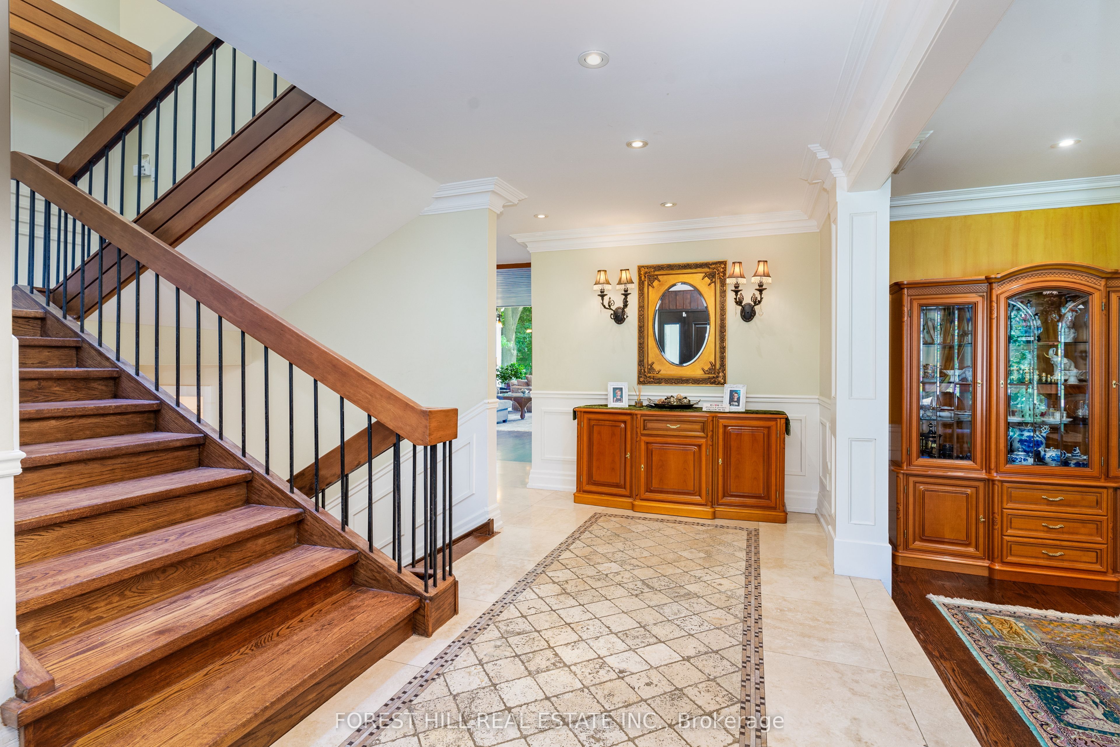 161 Owen Boulevard, Toronto, ON M2P 1G8 photo 3