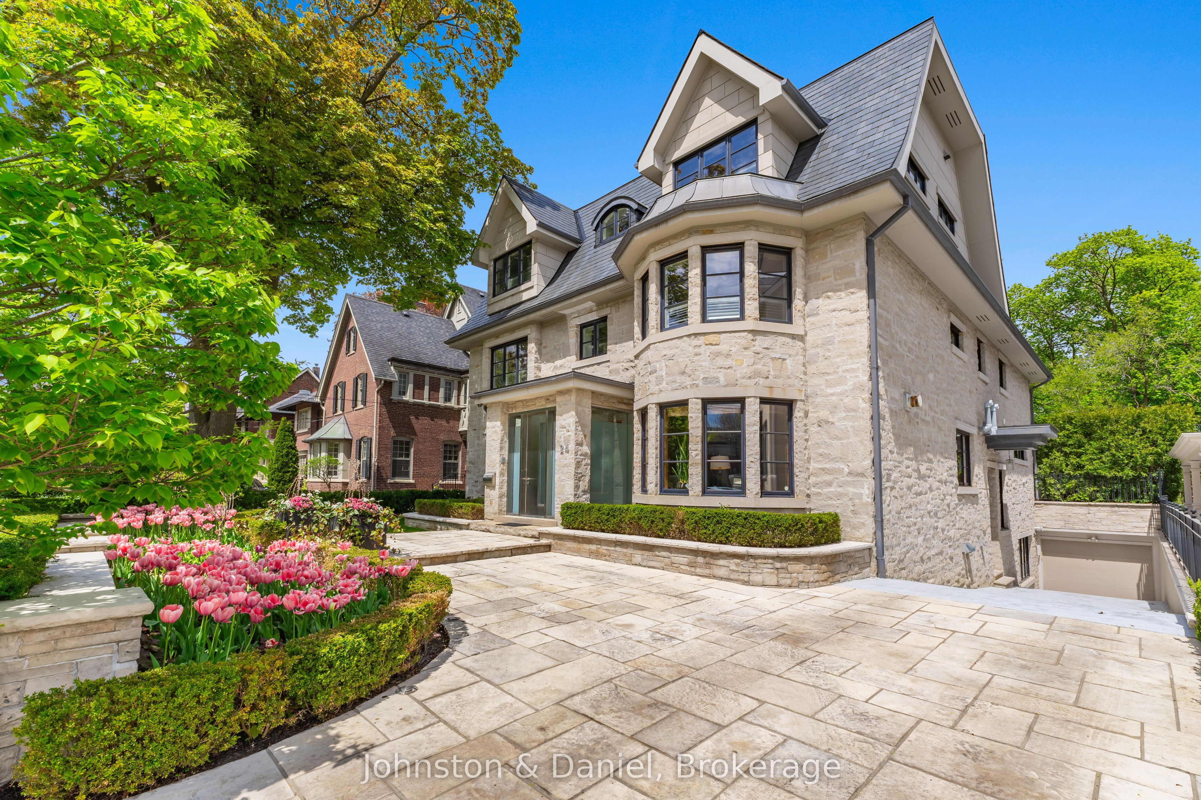 24 Glenview Avenue, Toronto, ON M4R 1P6 photo 3