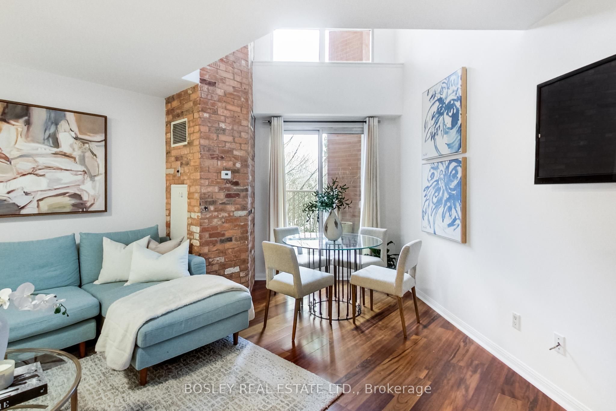 119 Merton Street 215, Toronto, ON M4S 3G5
