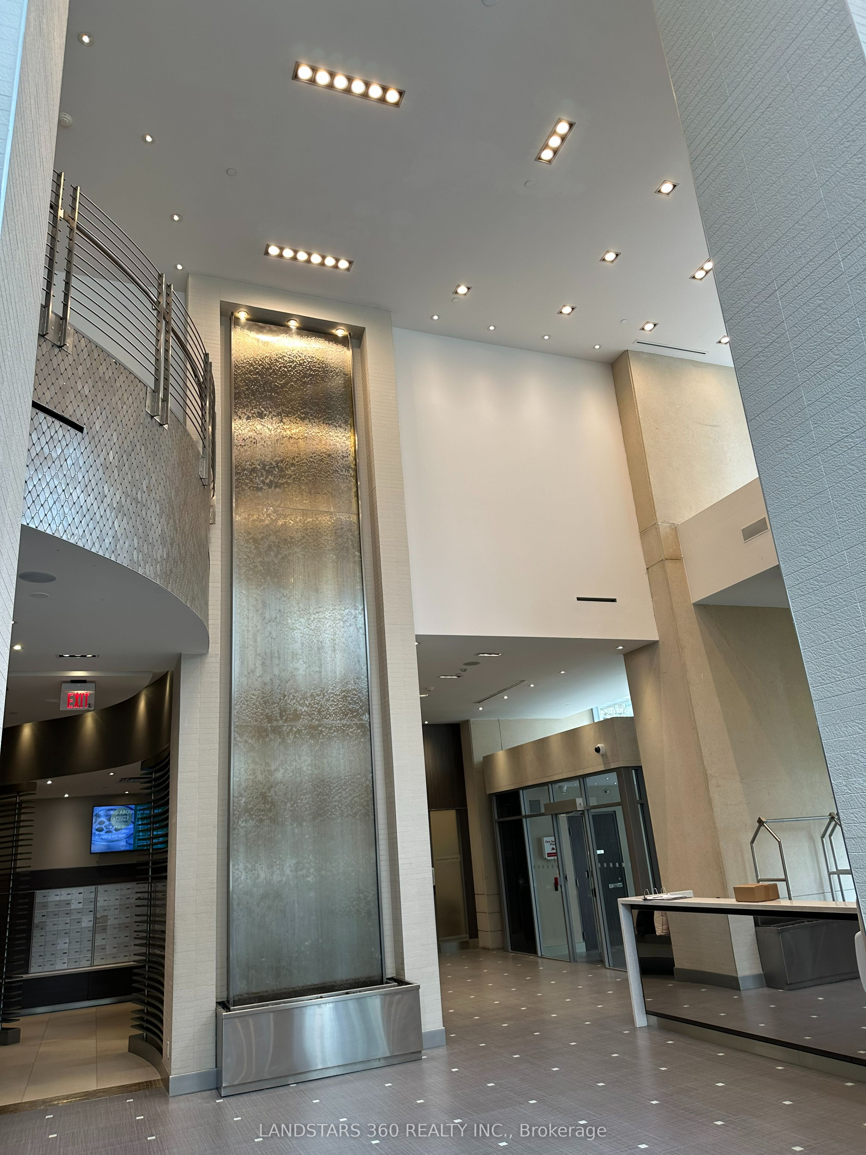 500 Sherbourne Street 1702, Toronto, ON M4X 1L1 photo 3