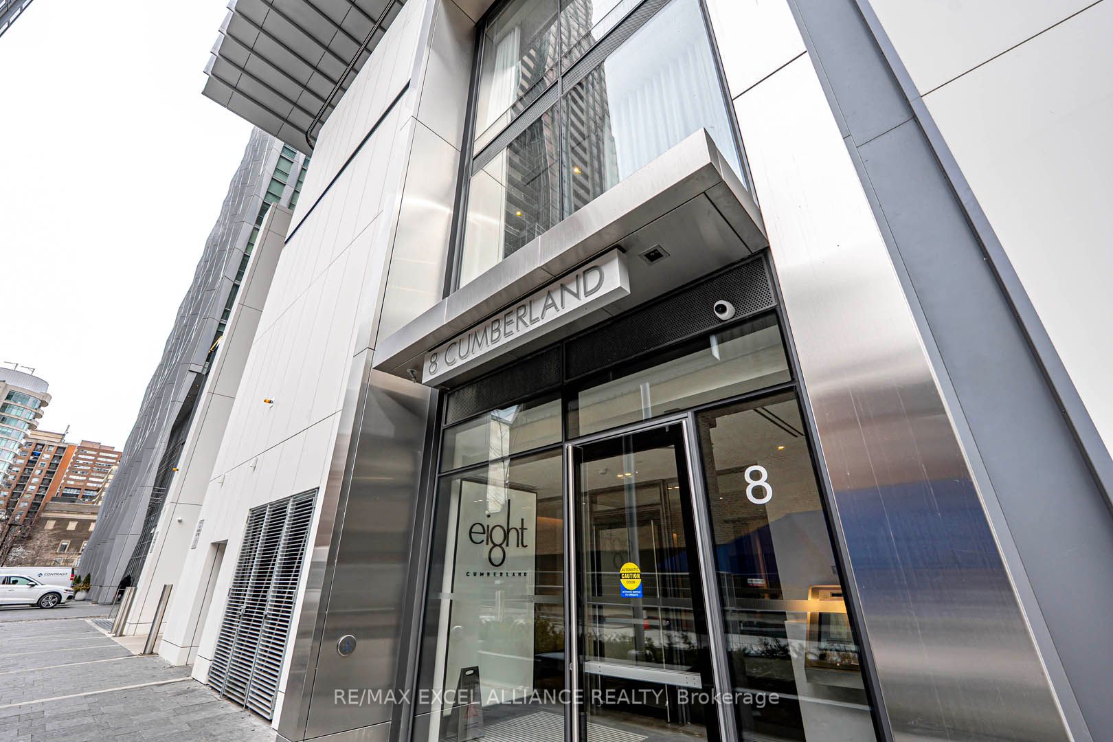 8 Cumberland Street 2302, Toronto, ON M4W 0B6 photo 4